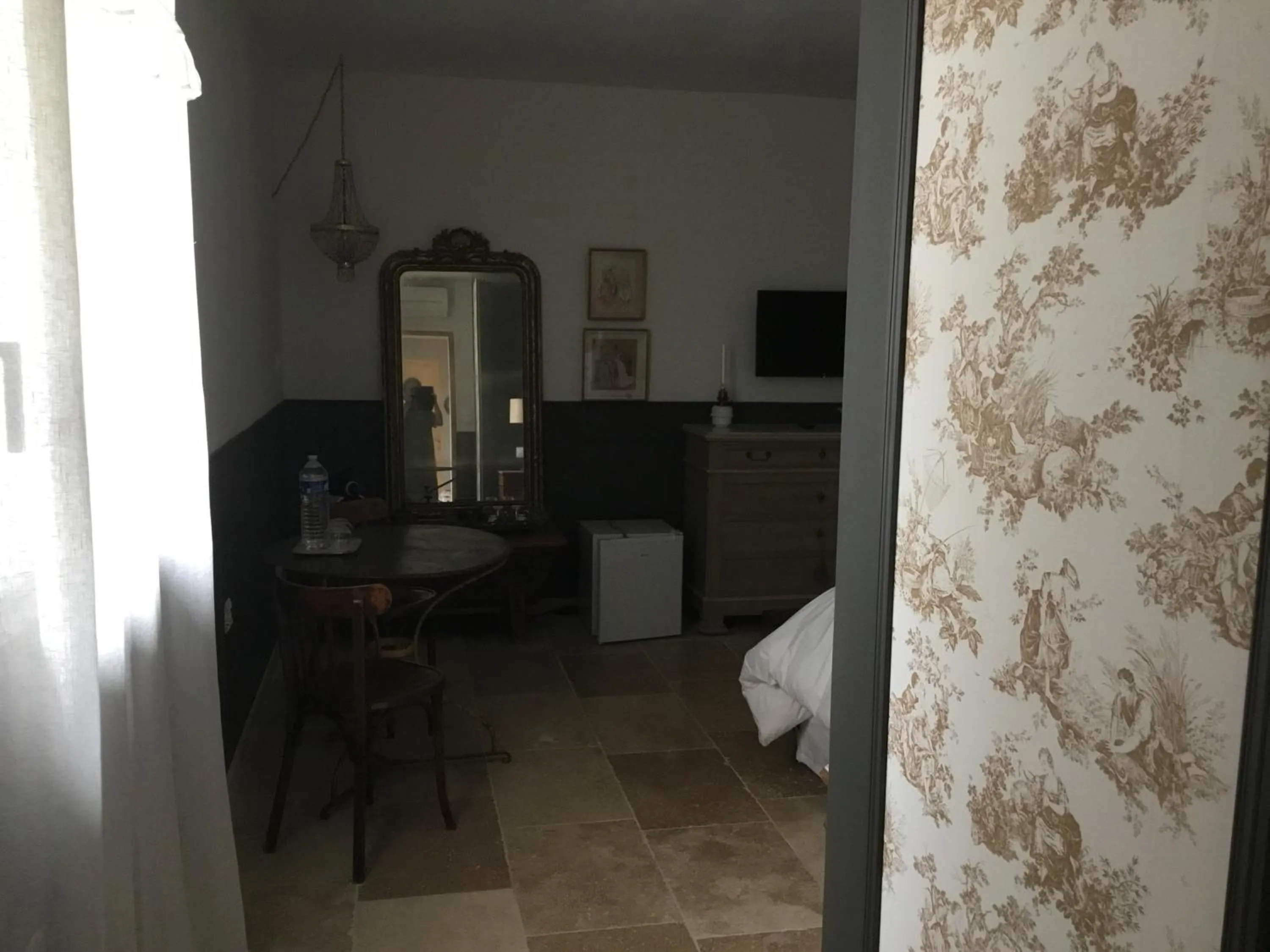 Bed in LE MAS DES AUGES