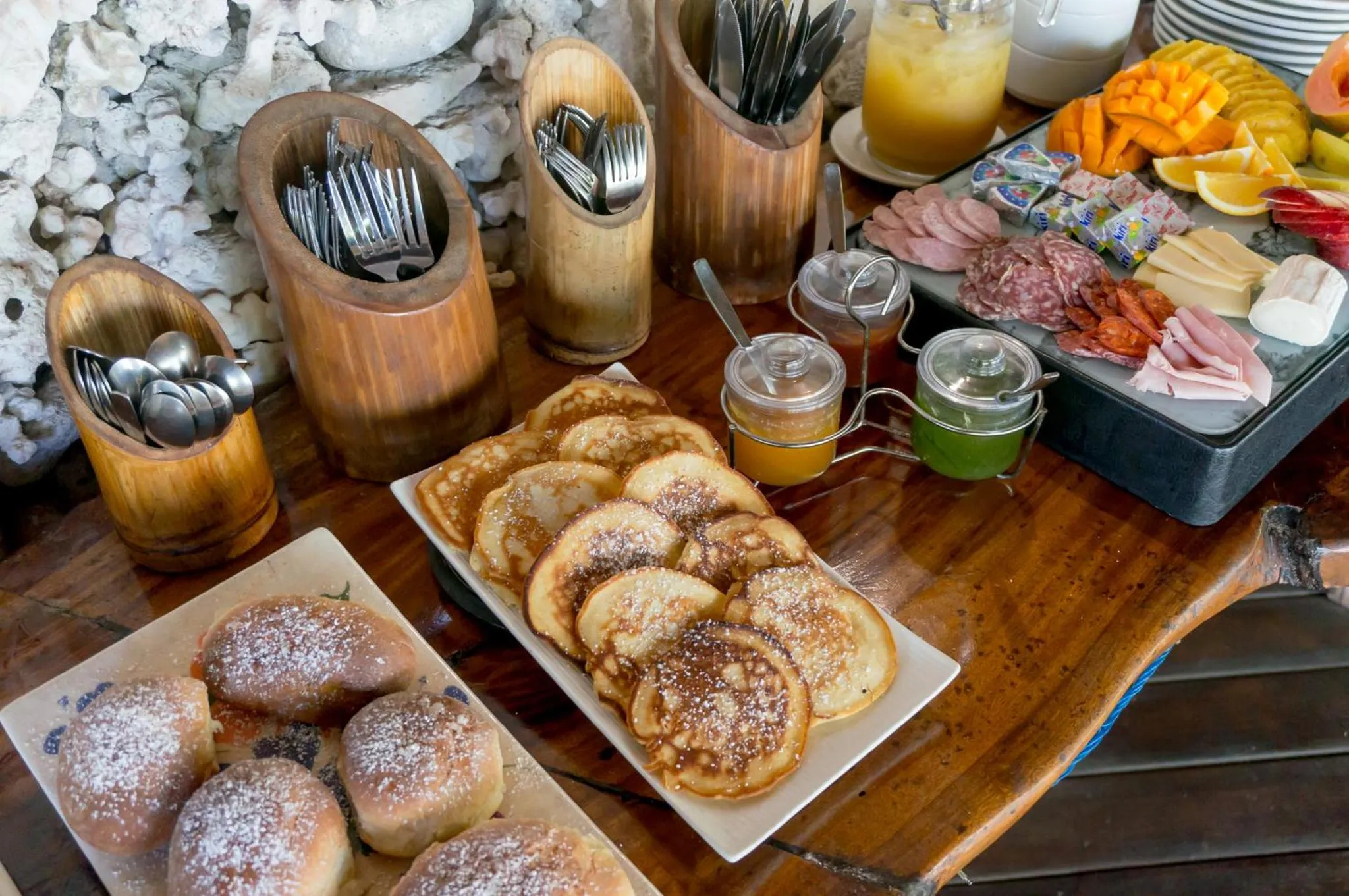 Buffet breakfast in Ninamu Resort