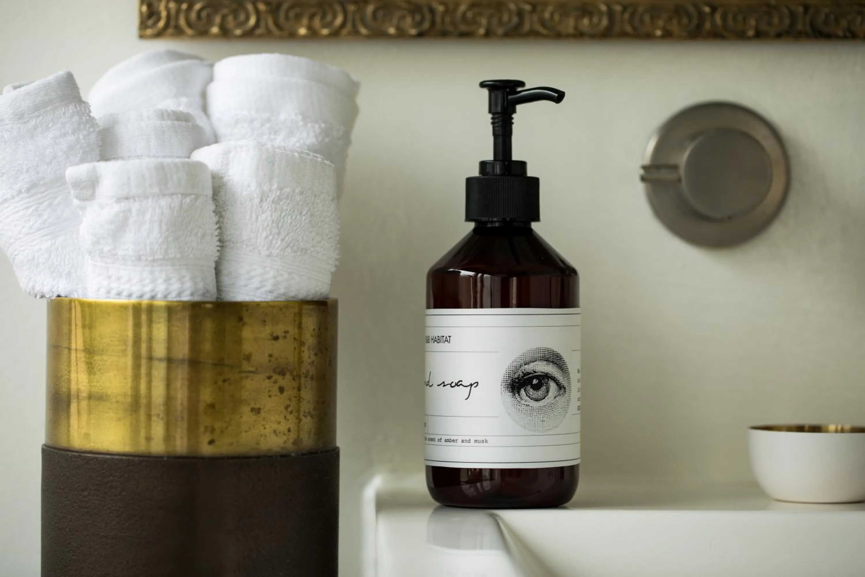 Decorative detail in B&B Habitat