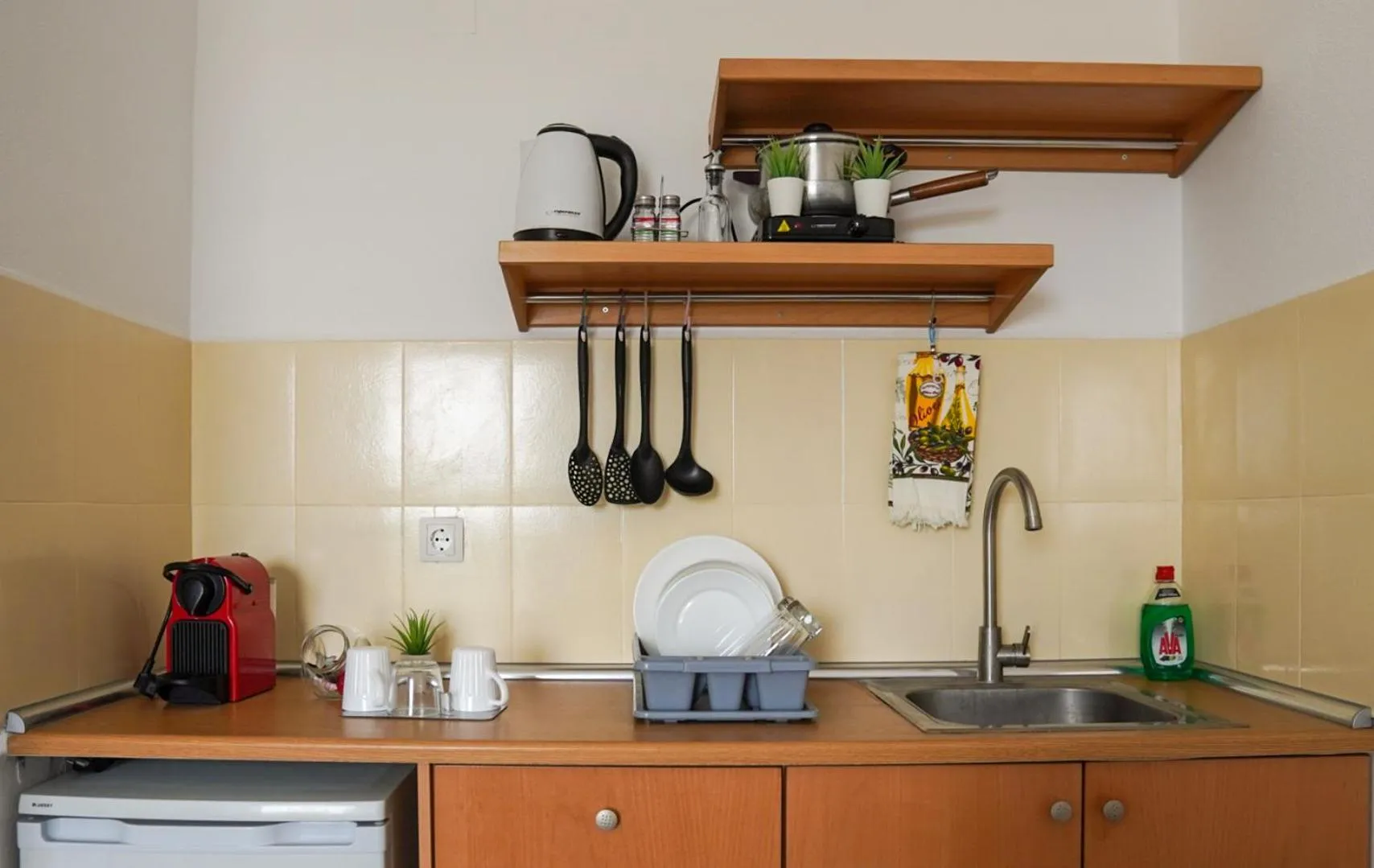 Coffee/tea facilities in Pittas Studios