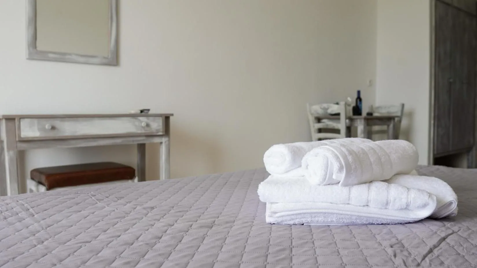 Bed in Pittas Studios