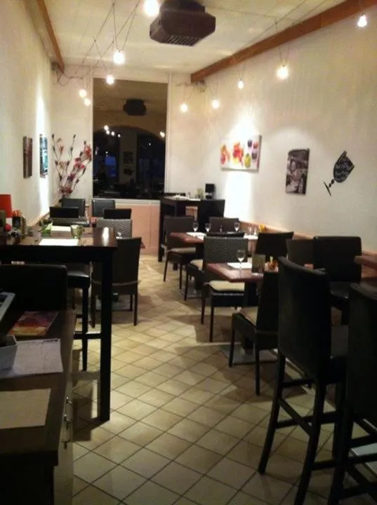 Decorative detail in Hôtel du Commerce