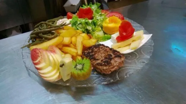 Meals in Hôtel du Commerce