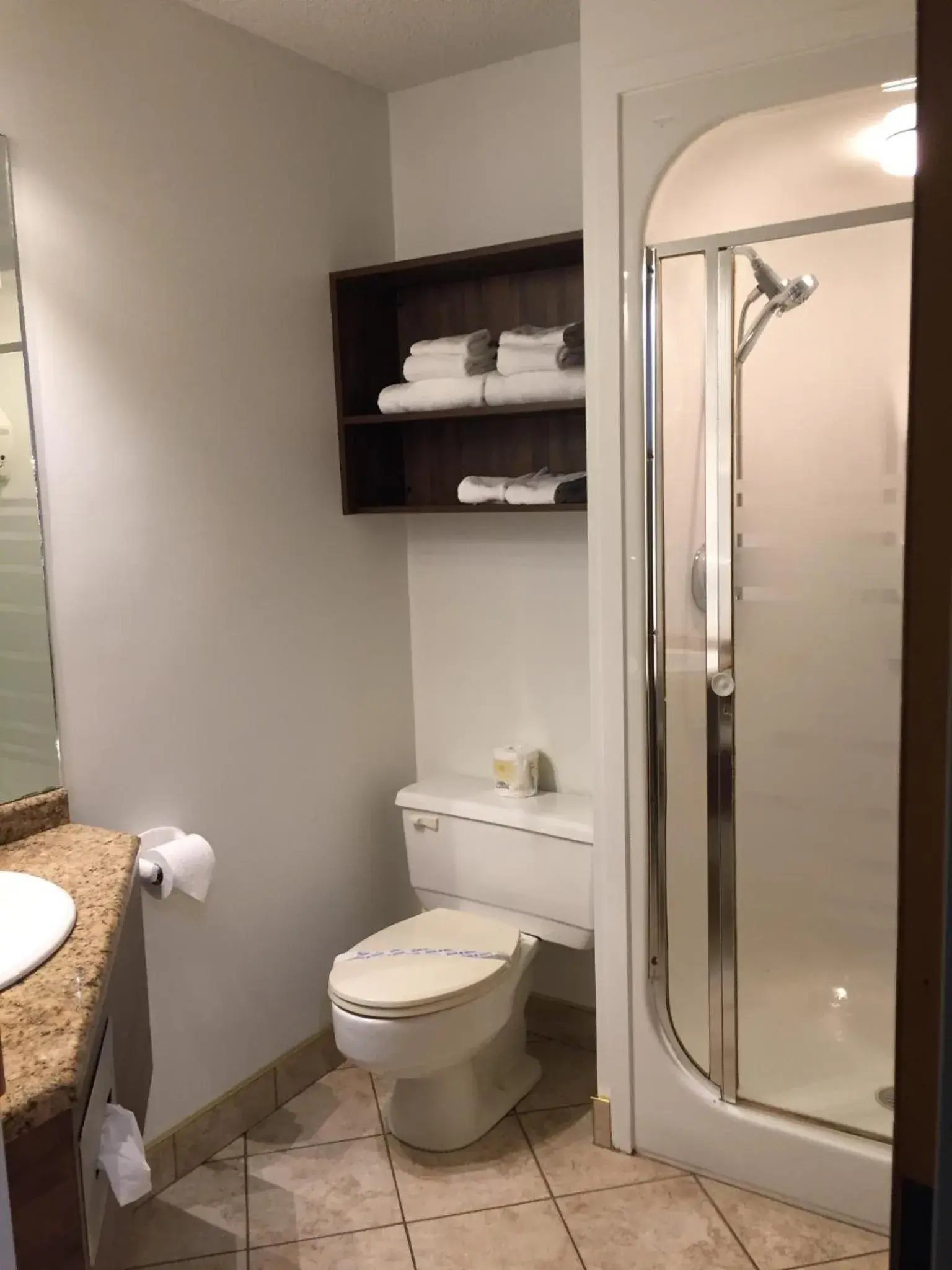 Suite Avalanche in Amosphère Complexe Suite Avalanche in Amosphère Complexe