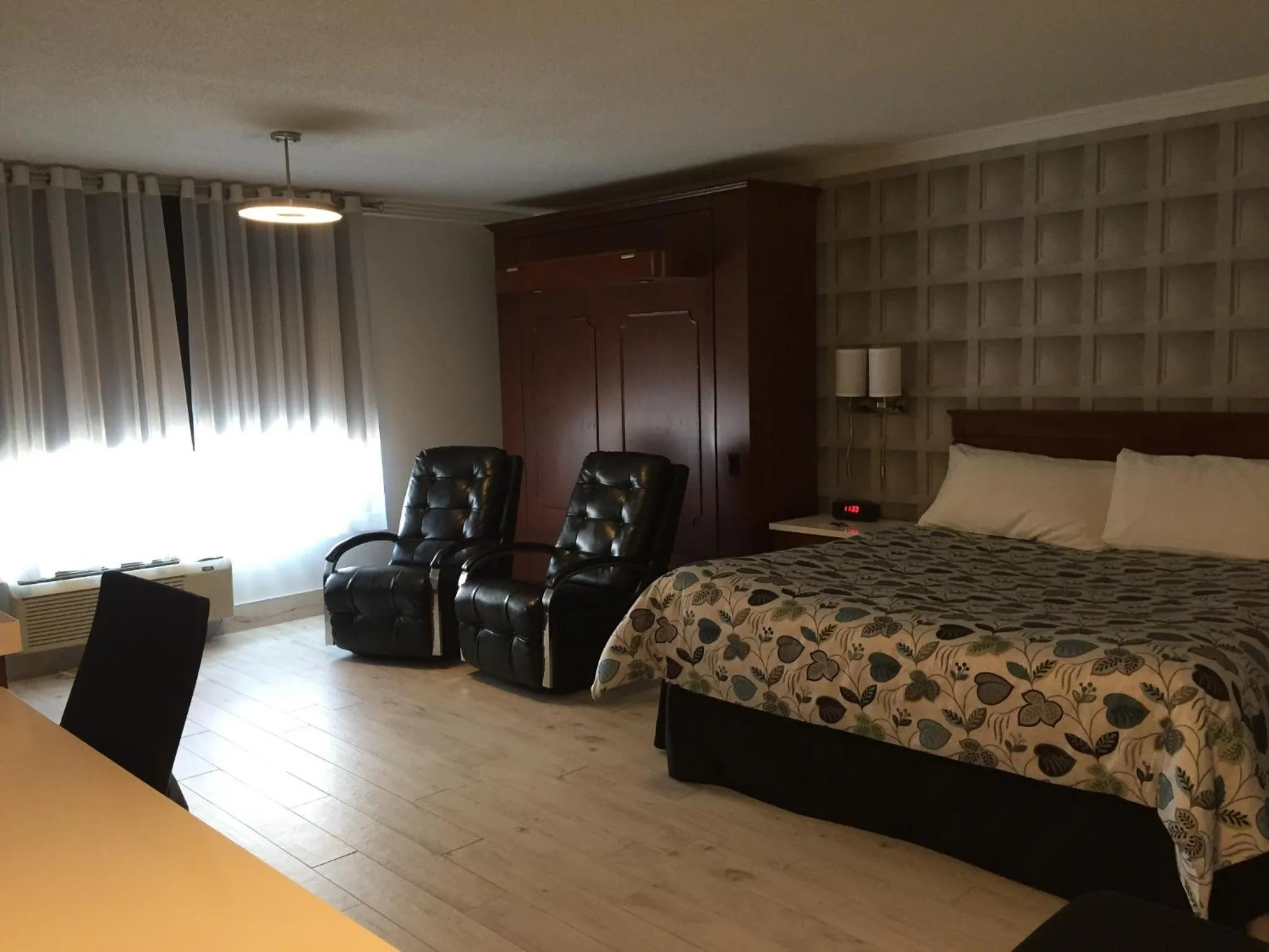 Living room, Bed in Amosphère Complexe