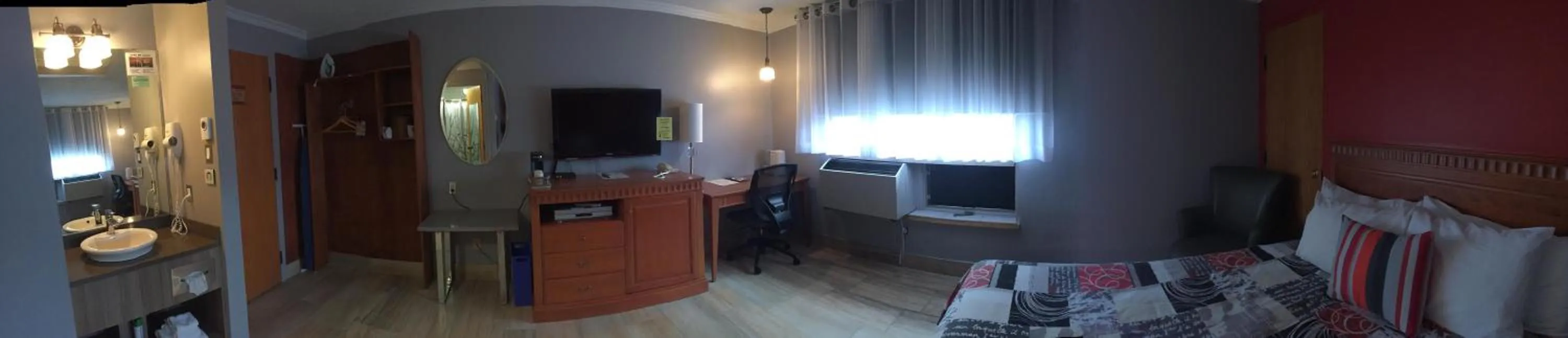 Bed in Amosphère Complexe