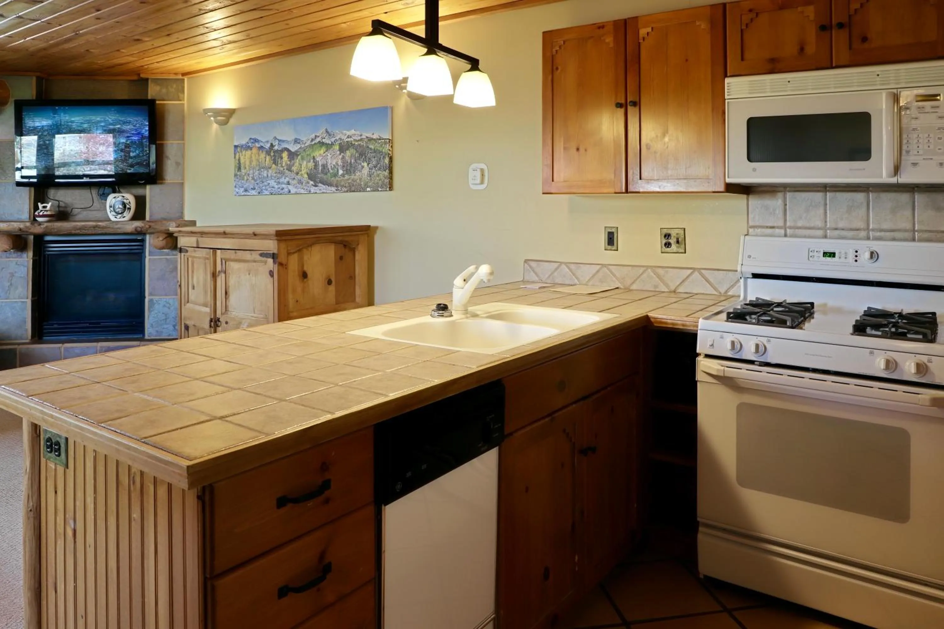 Kitchen or kitchenette in Chipeta Lodge