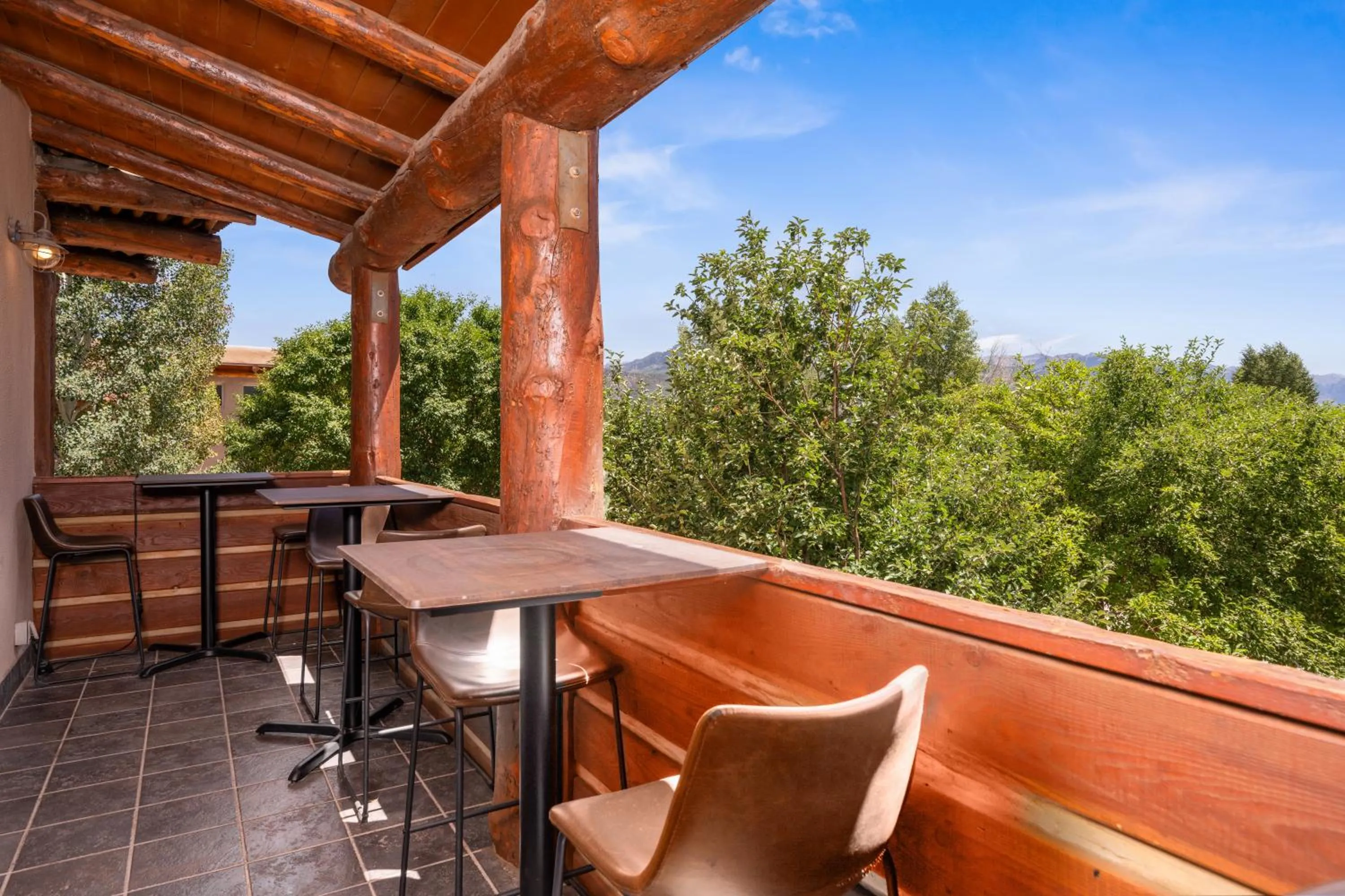 Restaurant/places to eat in Chipeta Lodge