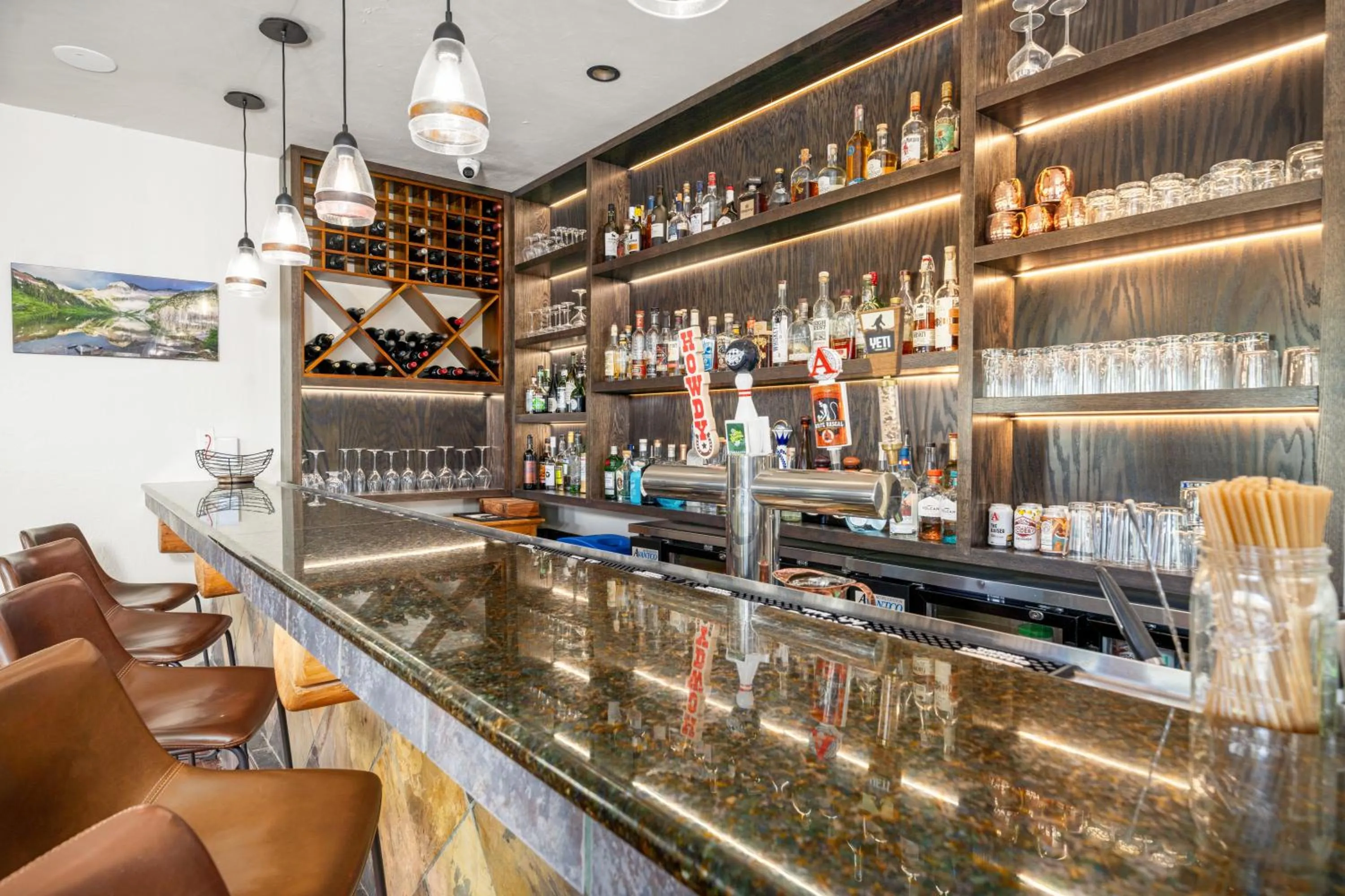 Lounge or bar in Chipeta Lodge