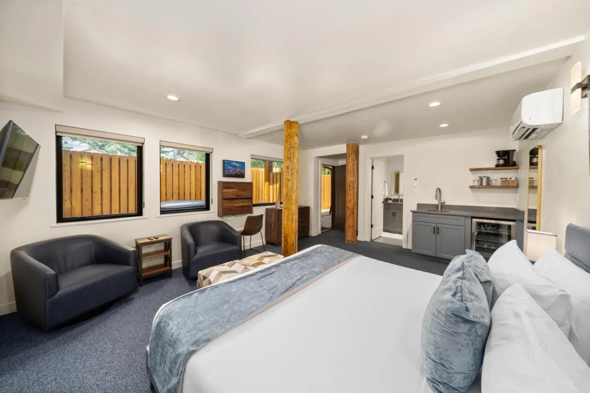 Bed in Chipeta Lodge