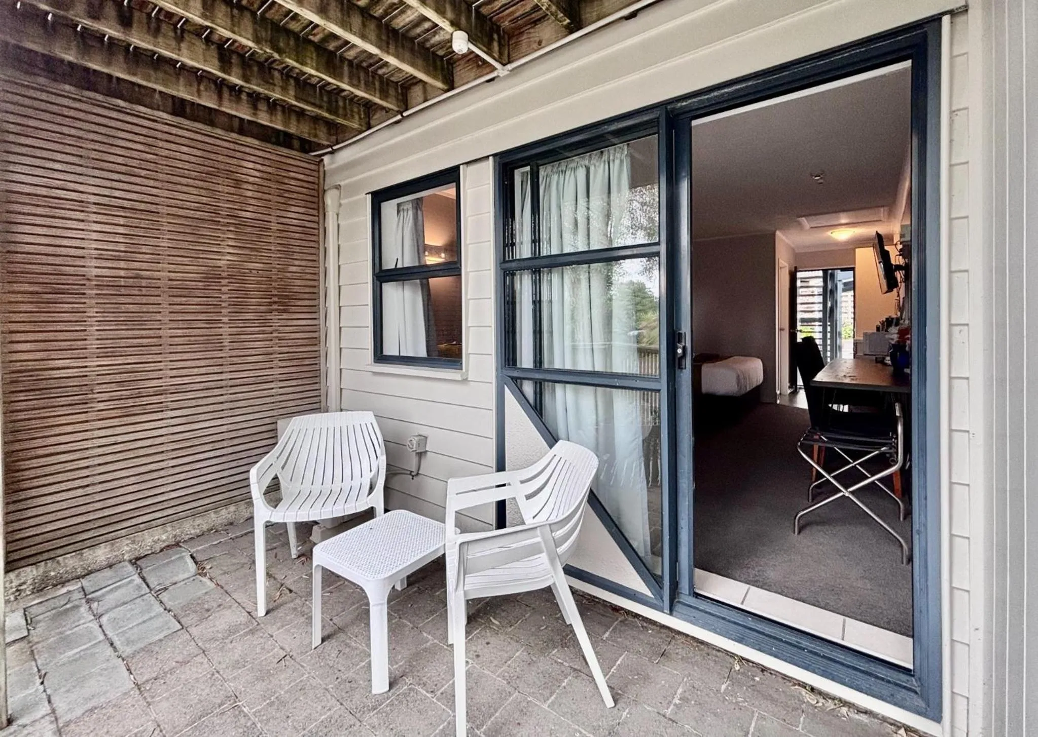 Patio in Wrights by the Sea Motel