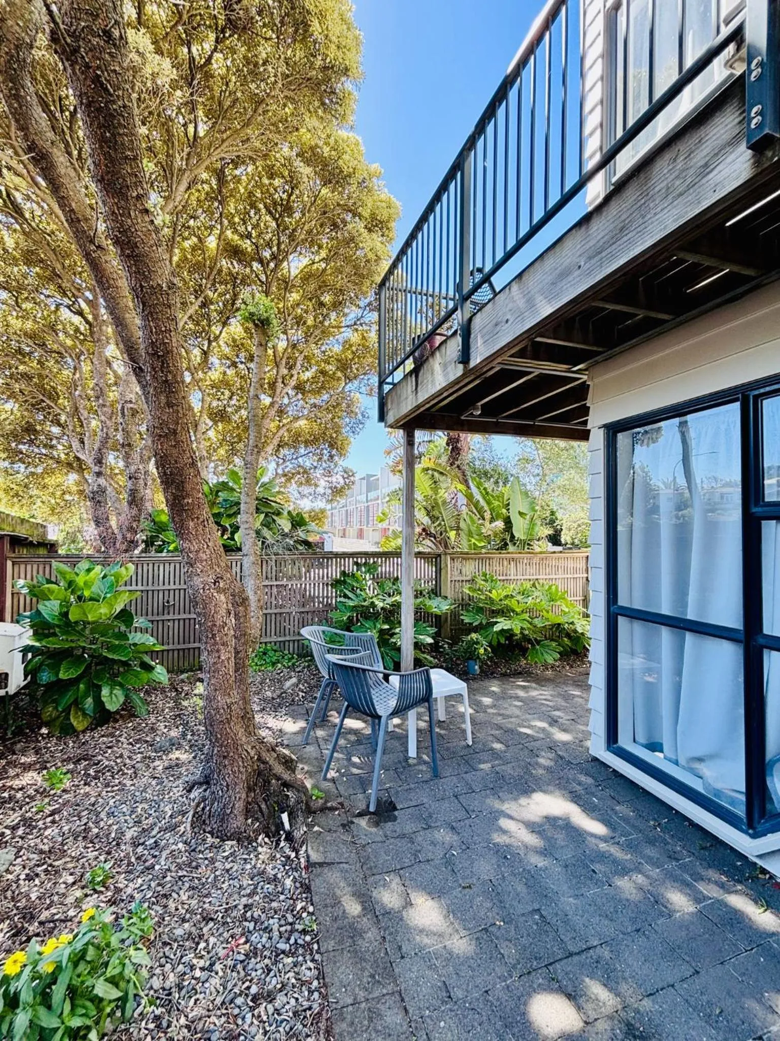 Garden in Wrights by the Sea Motel