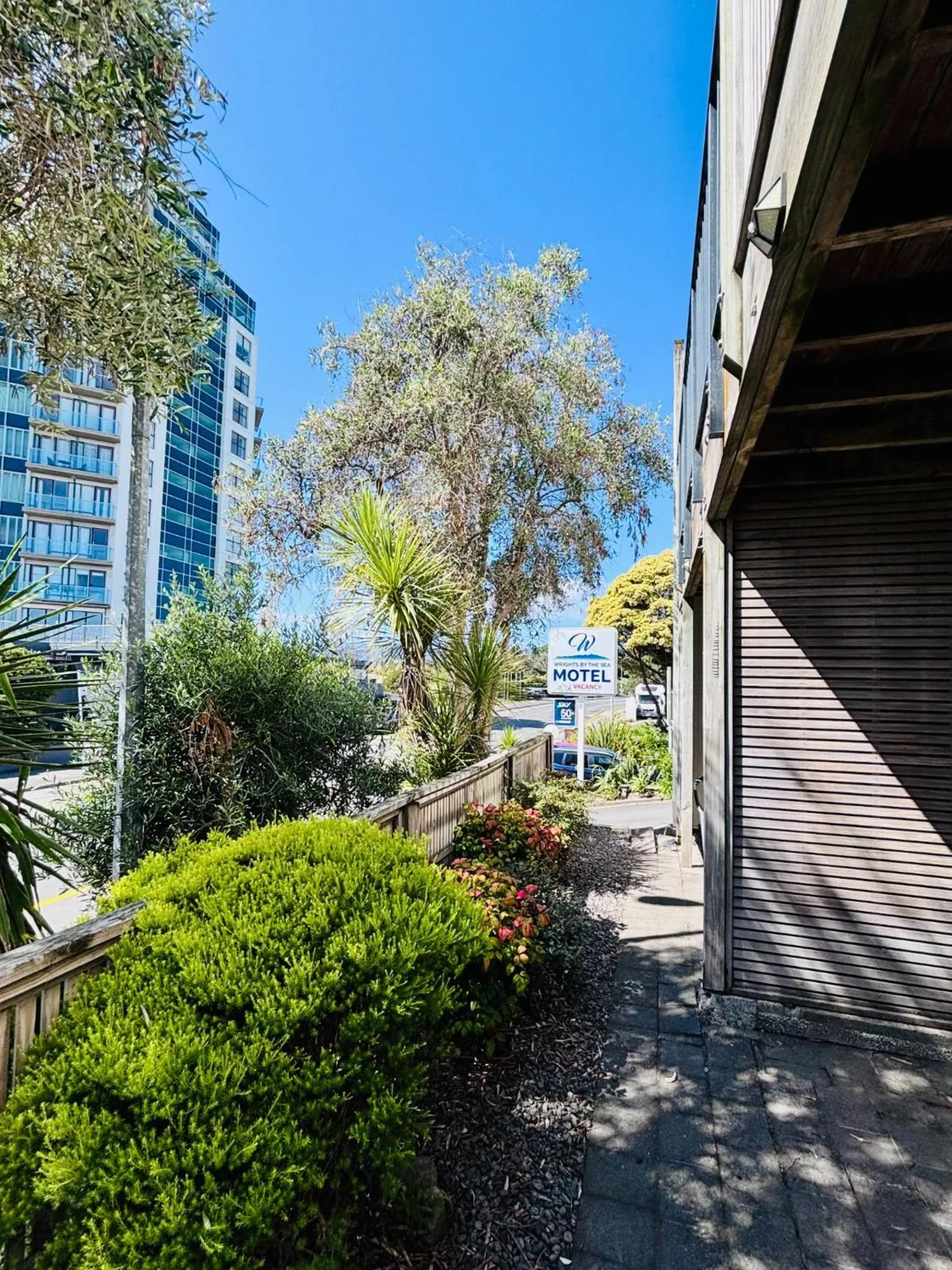 Patio in Wrights by the Sea Motel