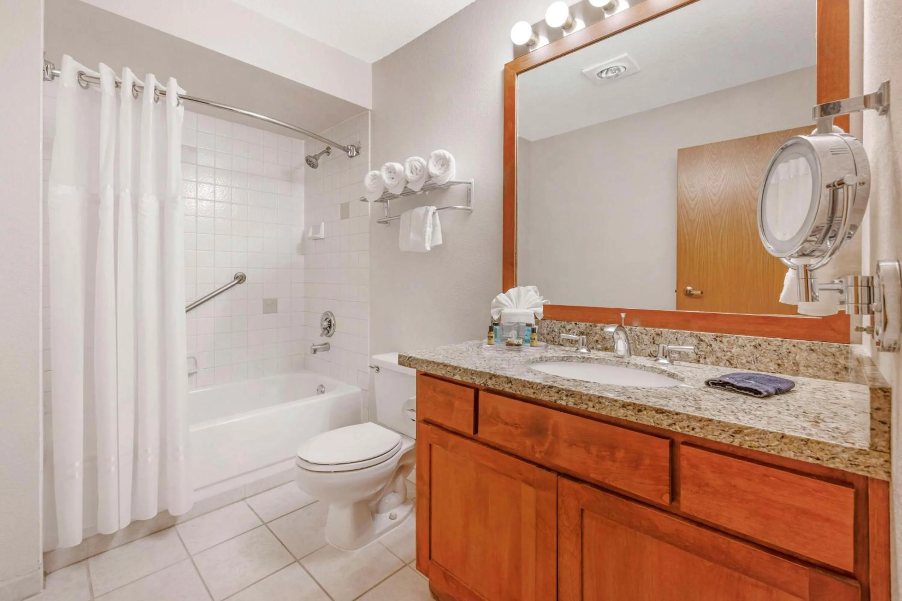 Bathroom in Best Western Plus Mill Creek Inn