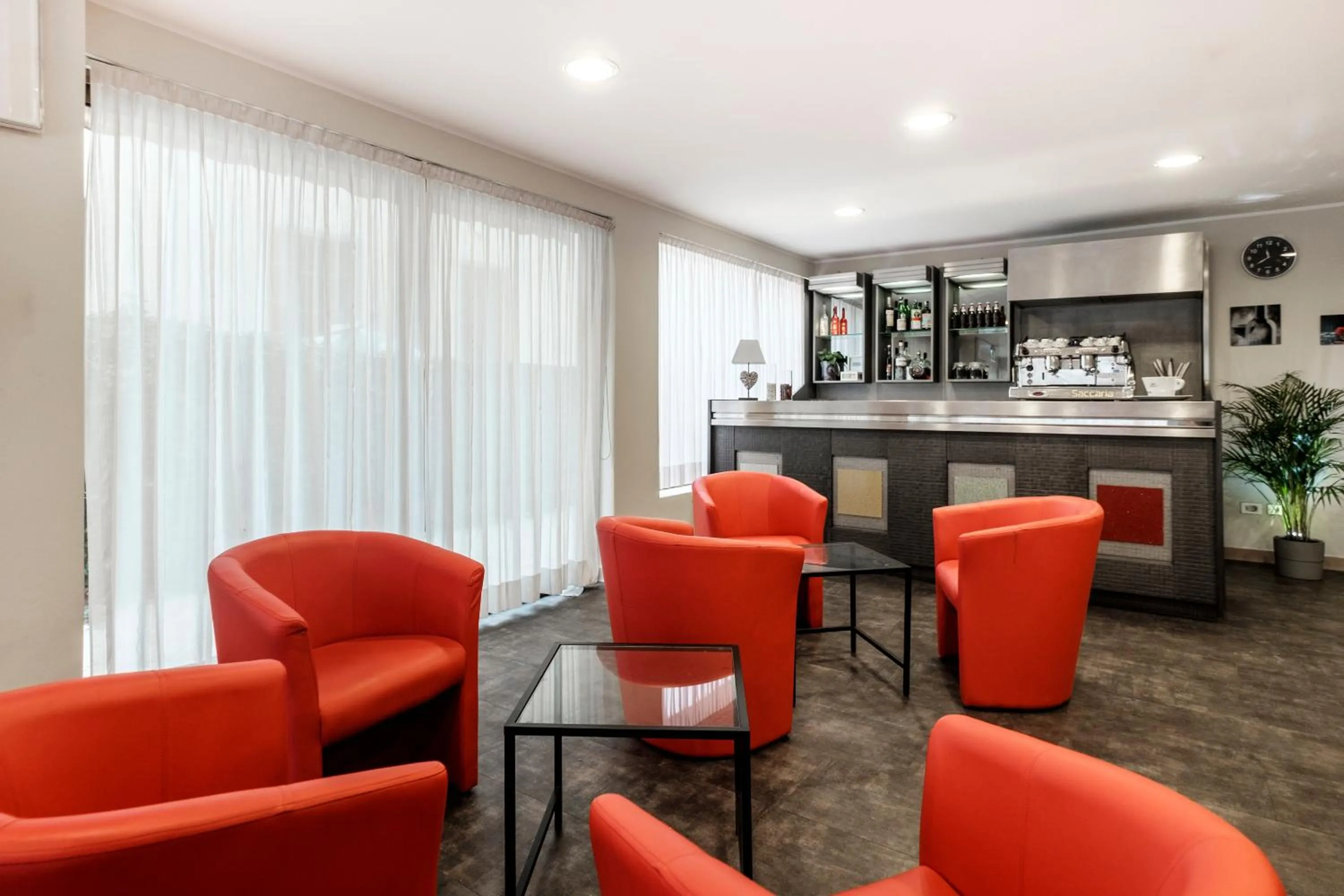 Living room in HOTEL CONDOR