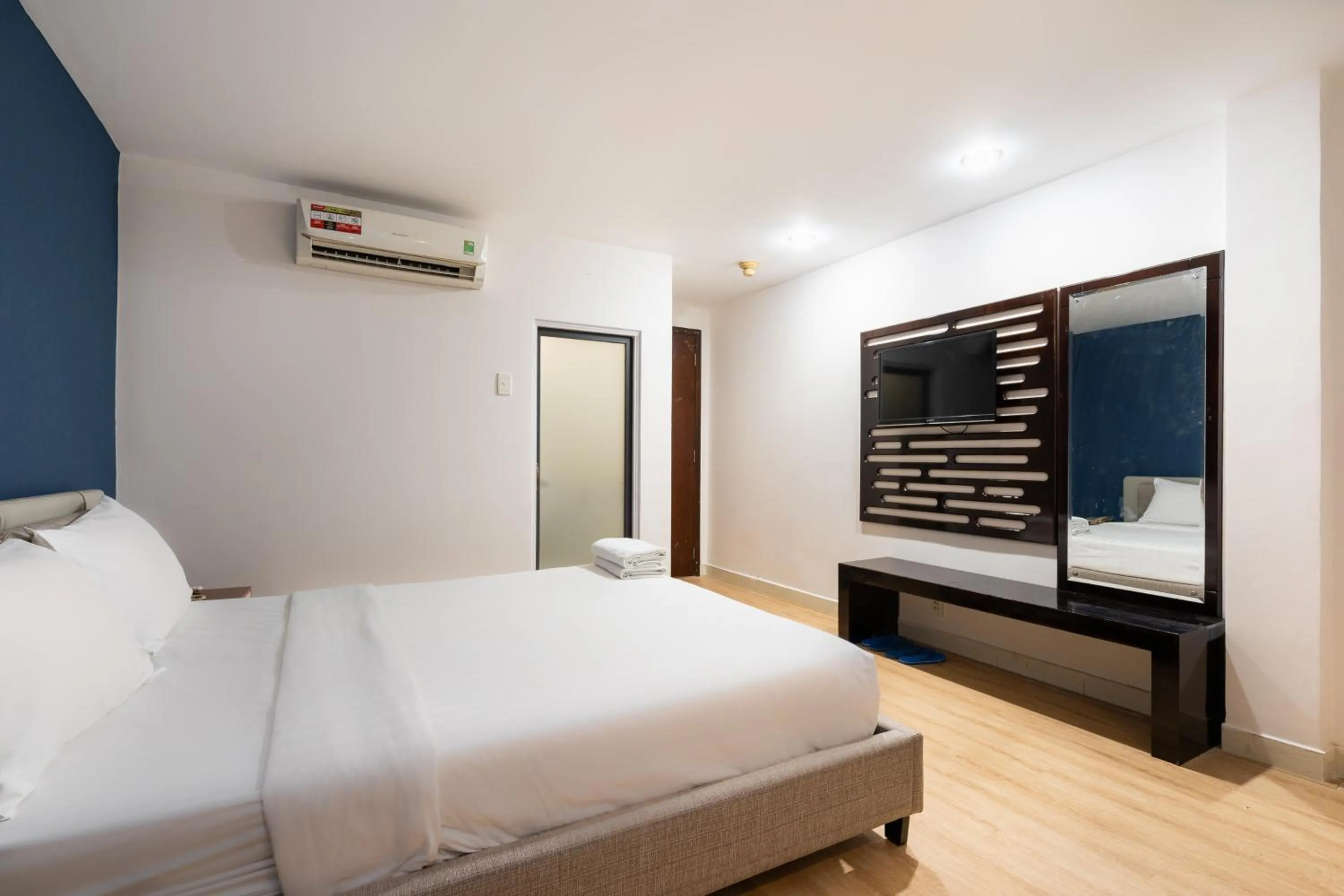 Bedroom in Sen Sai Gon Hotel - Ben Thanh Market