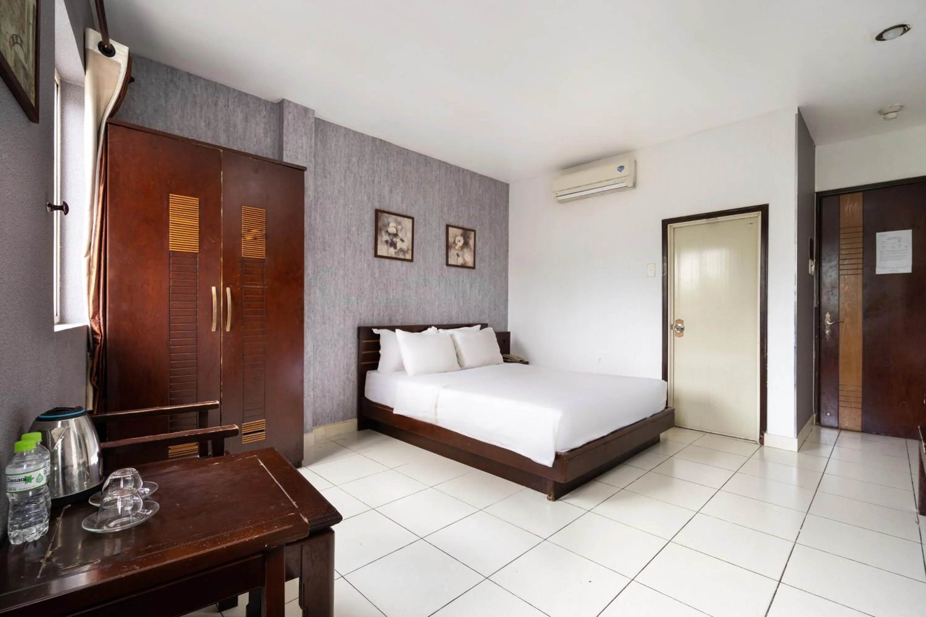 Bedroom in Sen Sai Gon Hotel - Ben Thanh Market