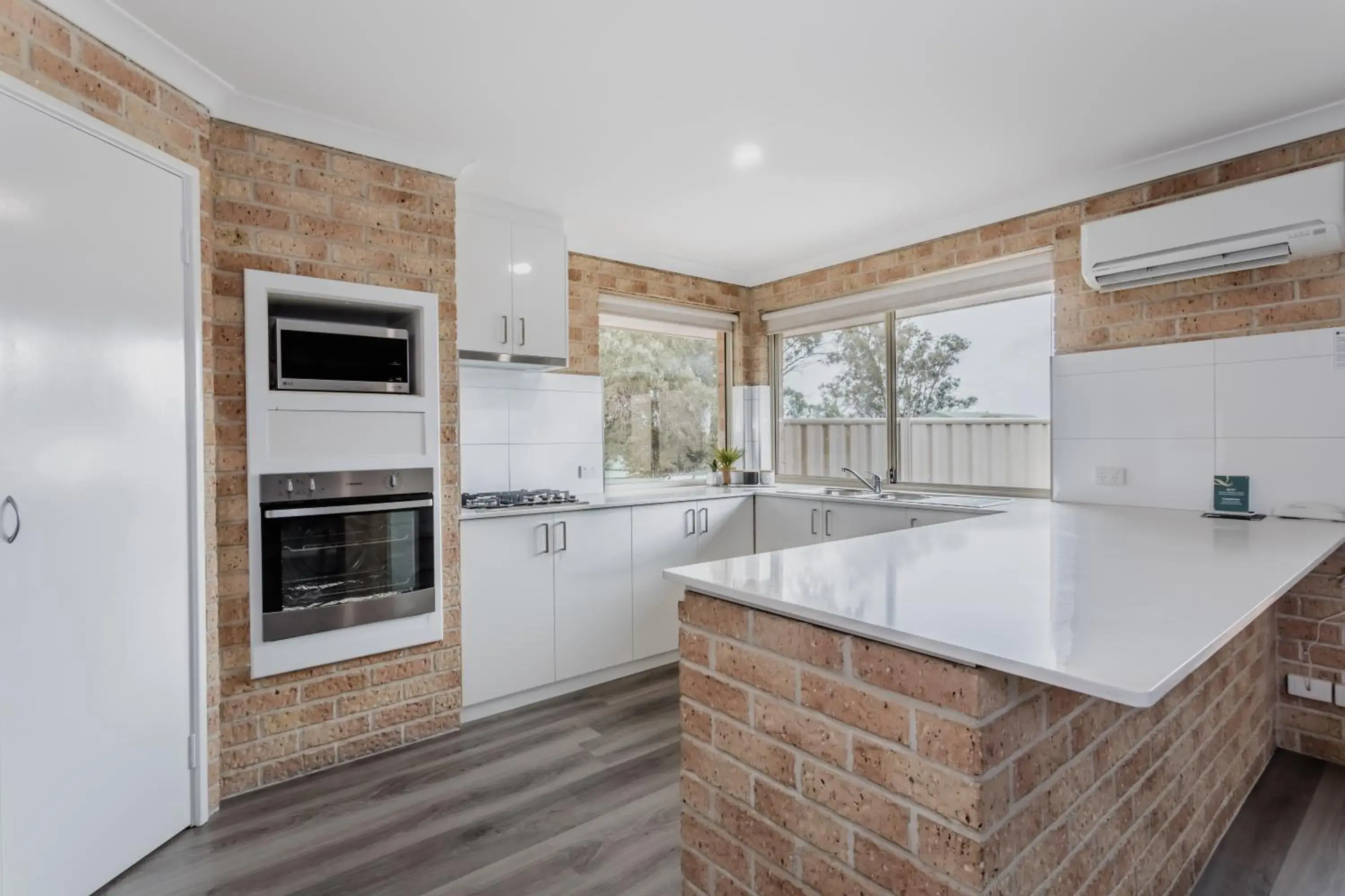Three Bedroom Spa Apartment (Full Kitchen and Laundry) in Quality Apartments Banksia Albany Three Bedroom Spa Apartment (Full Kitchen and Laundry) in Quality Apartments Banksia Albany