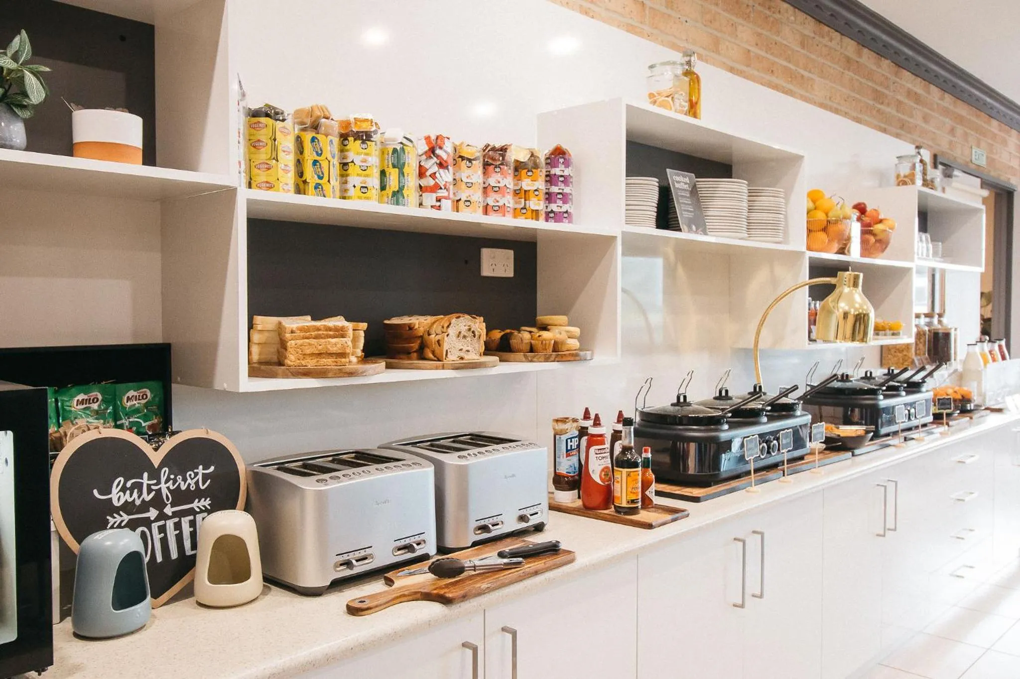 Breakfast in Quality Apartments Banksia Albany