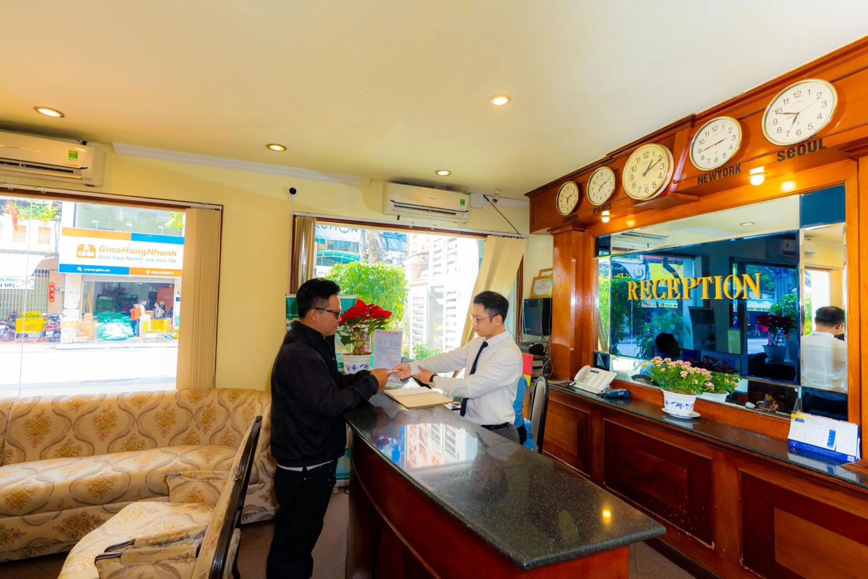 Lobby or reception in Hoang Ha Boutique Hotel