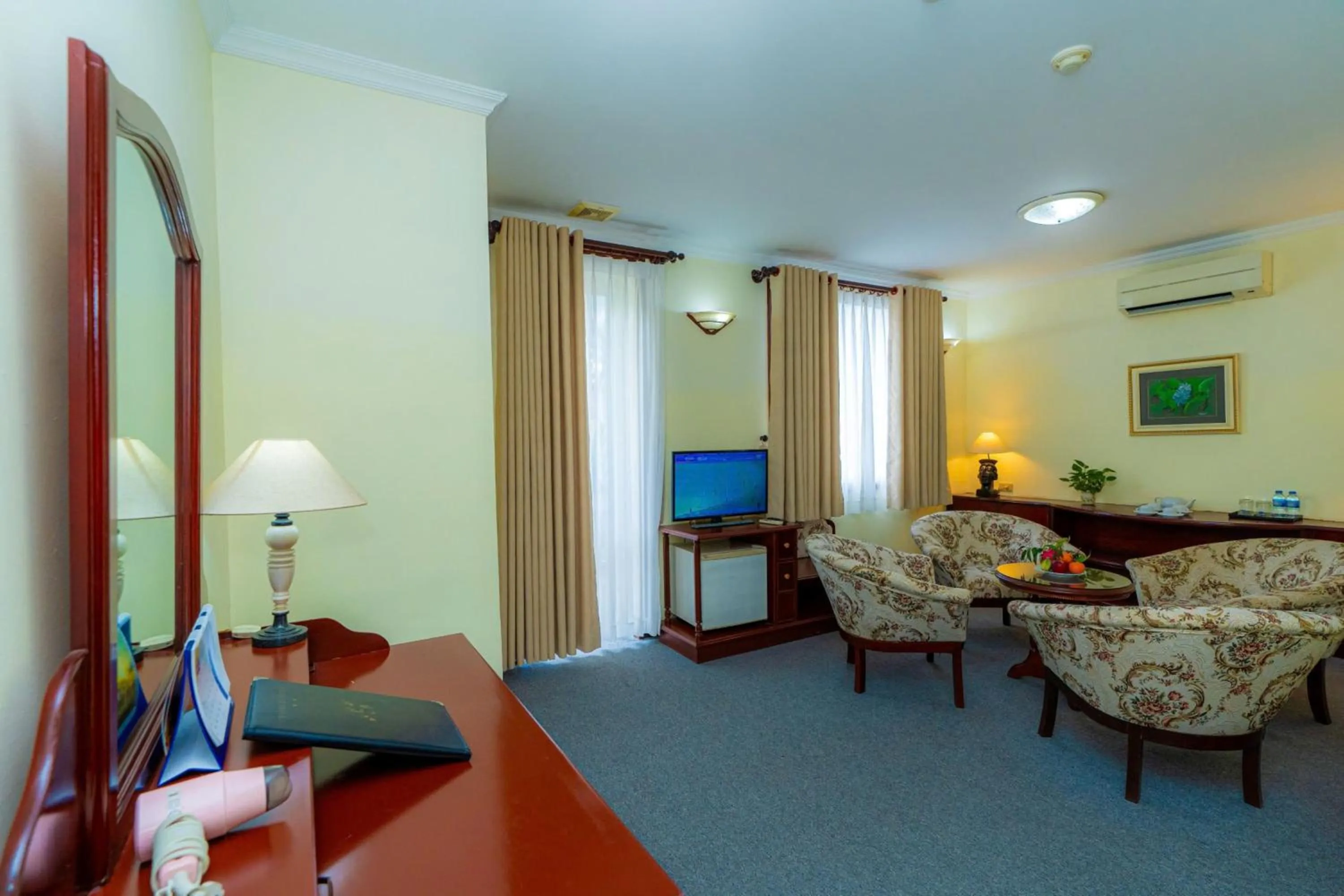 Living room in Hoang Ha Boutique Hotel