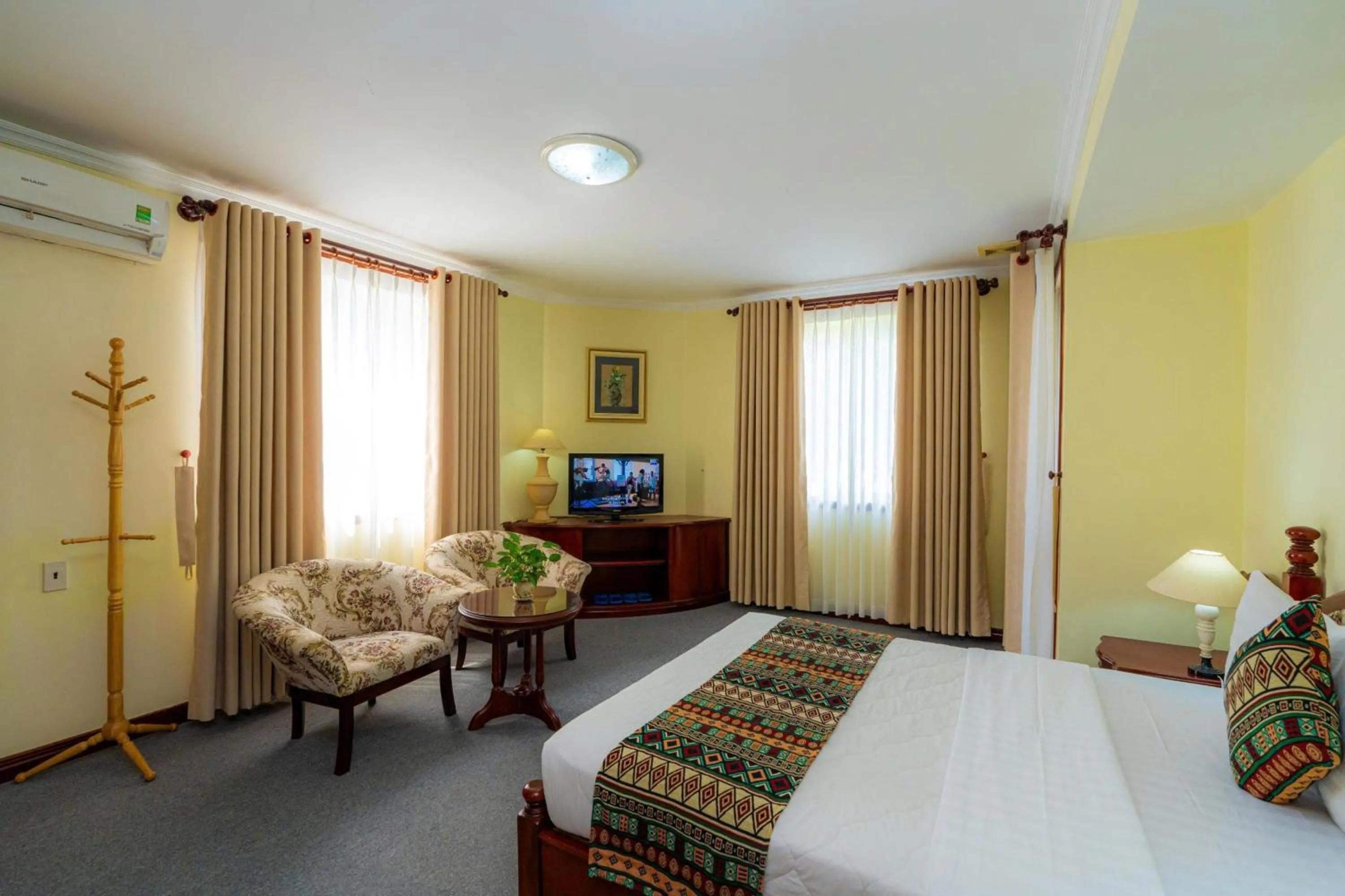 Bed in Hoang Ha Boutique Hotel