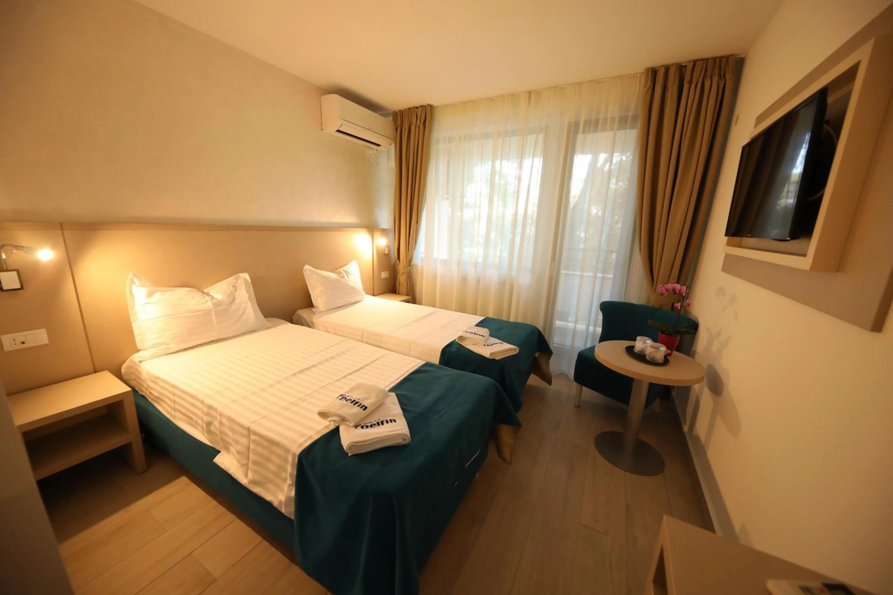 Photo of the whole room, Bed in Hotel Delfin