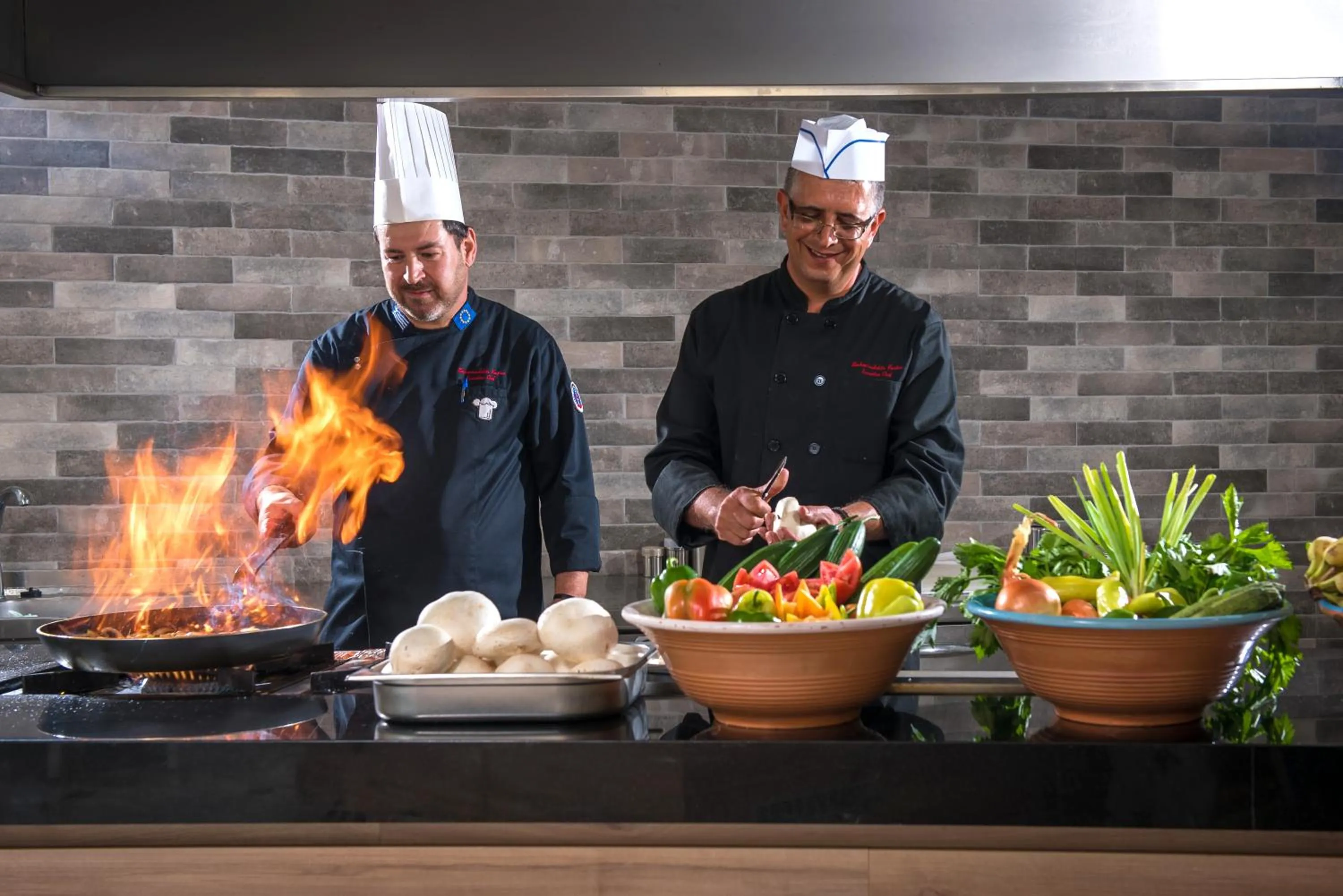 Restaurant/places to eat in Alexander House Hotel