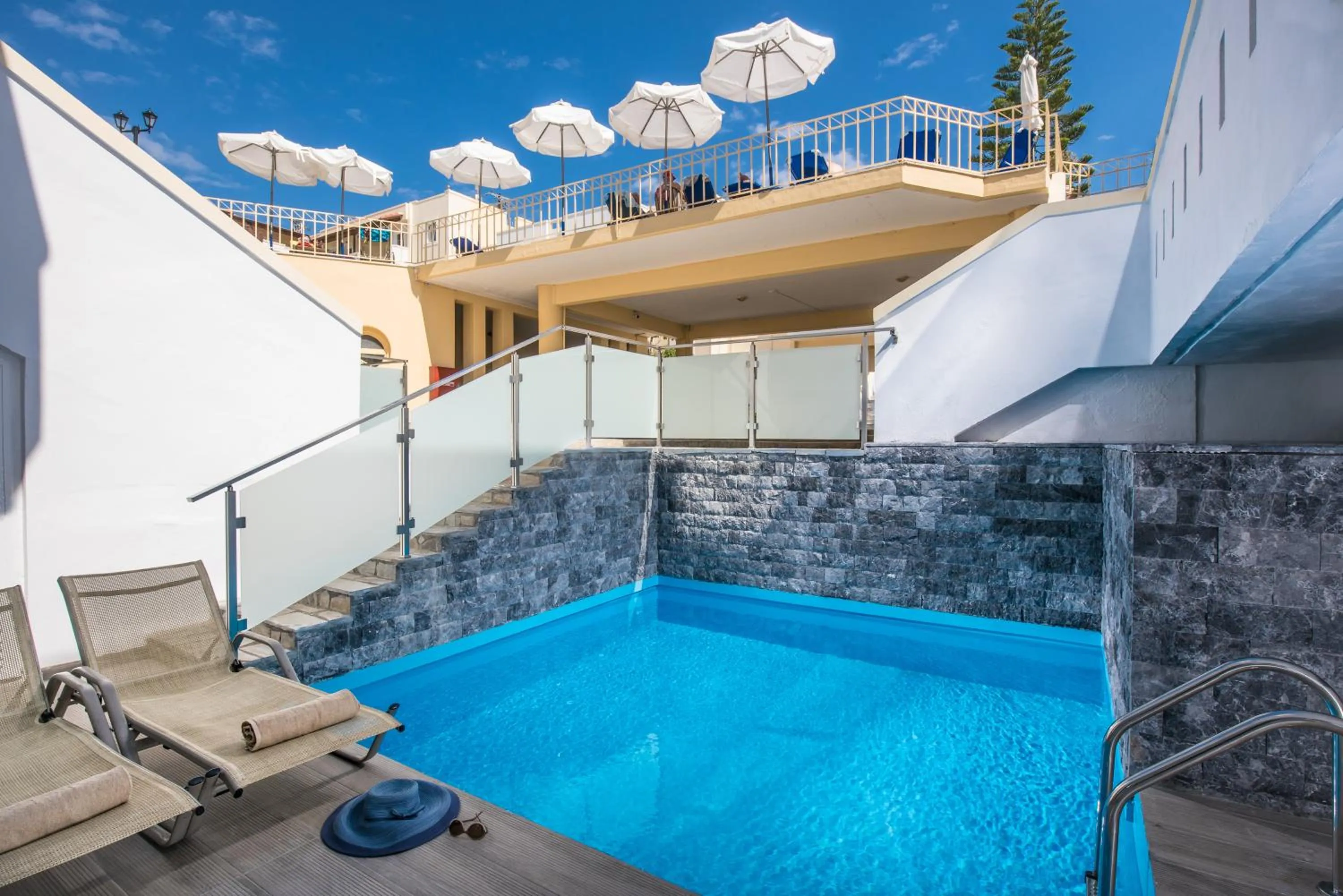 Pool view in Alexander House Hotel
