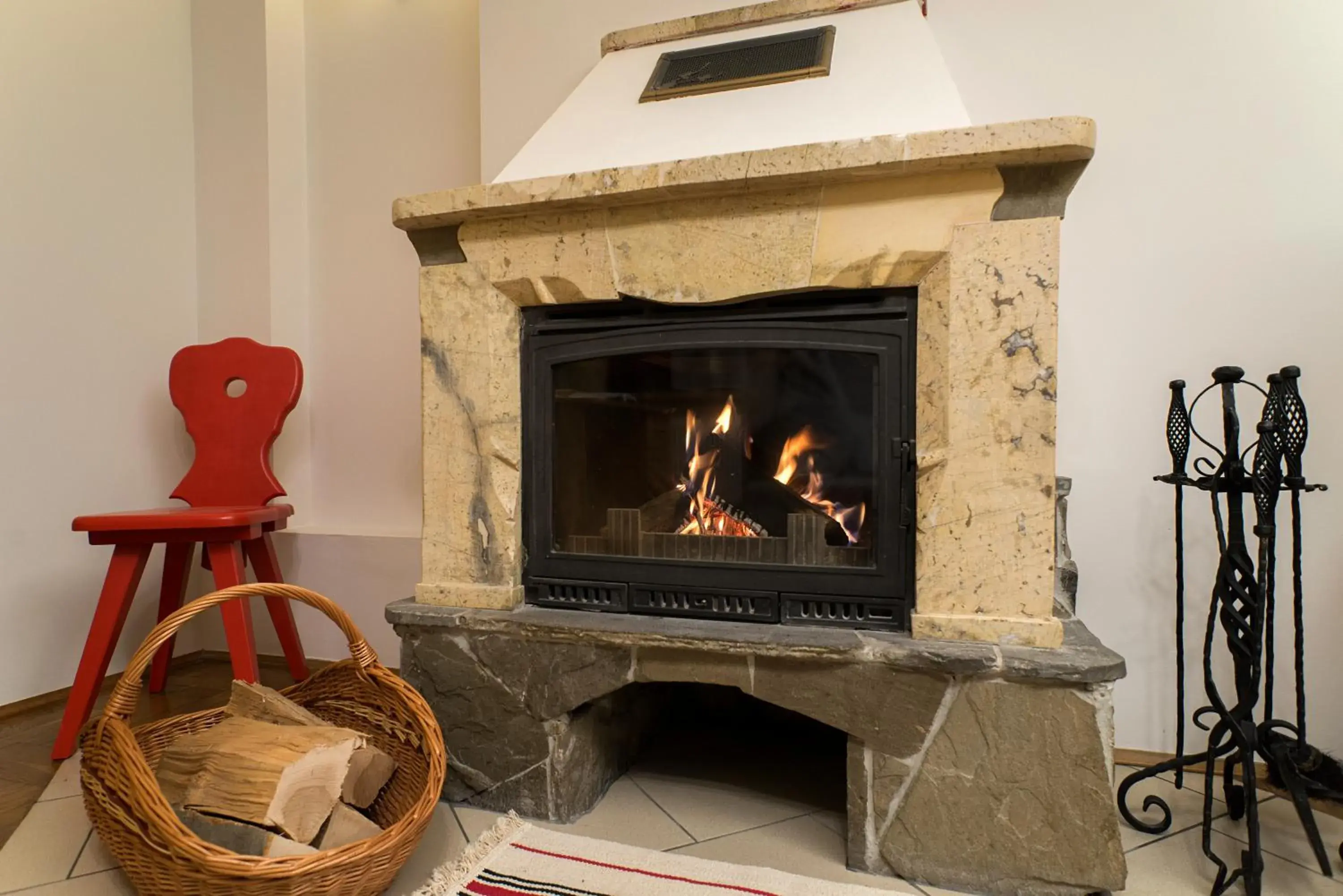 Two-Bedroom Apartment with Fireplace in Apartamenty ApartArt Zakopane Two-Bedroom Apartment with Fireplace in Apartamenty ApartArt Zakopane