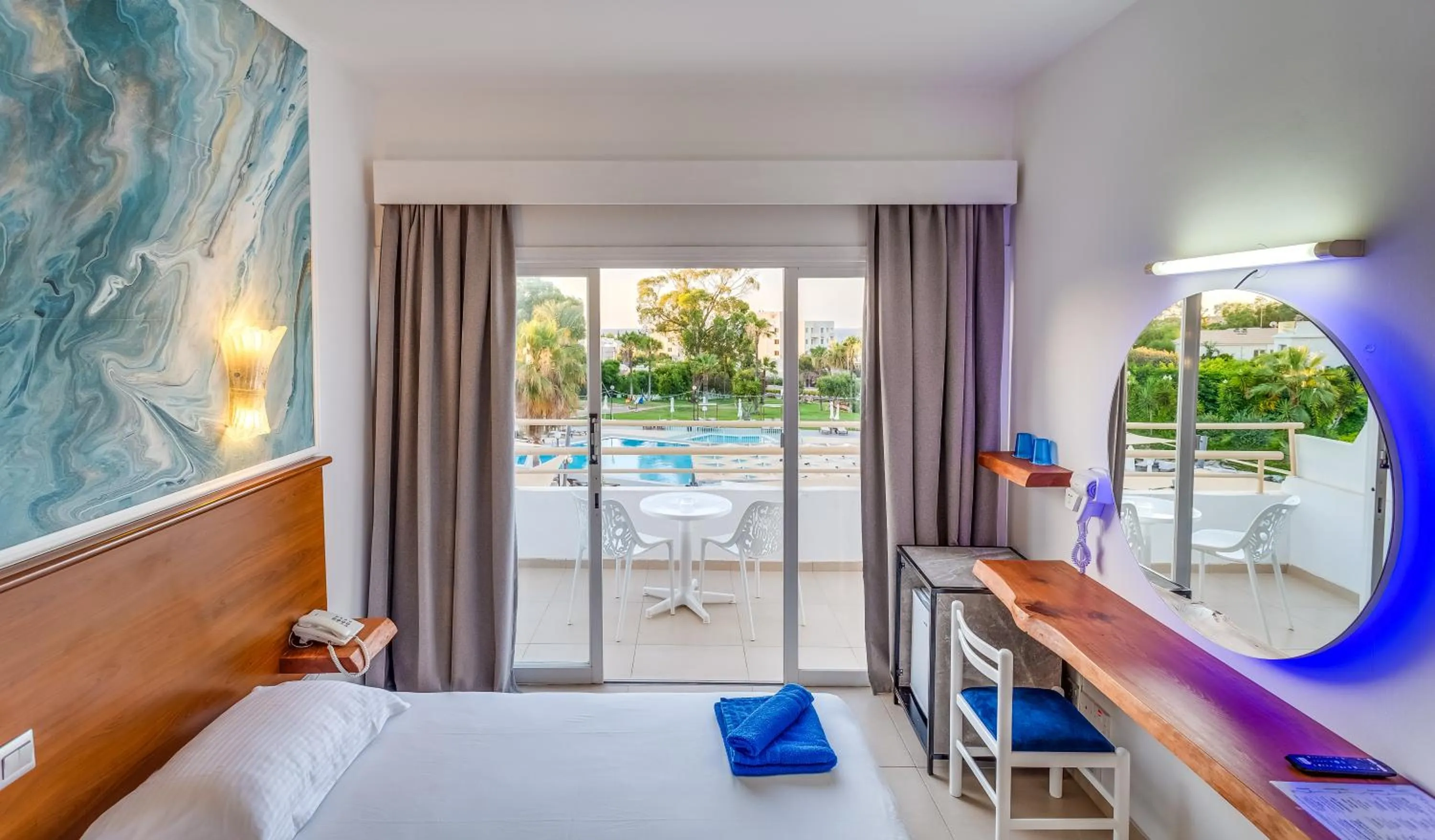 Photo of the whole room, Bed in Adelais Bay Hotel