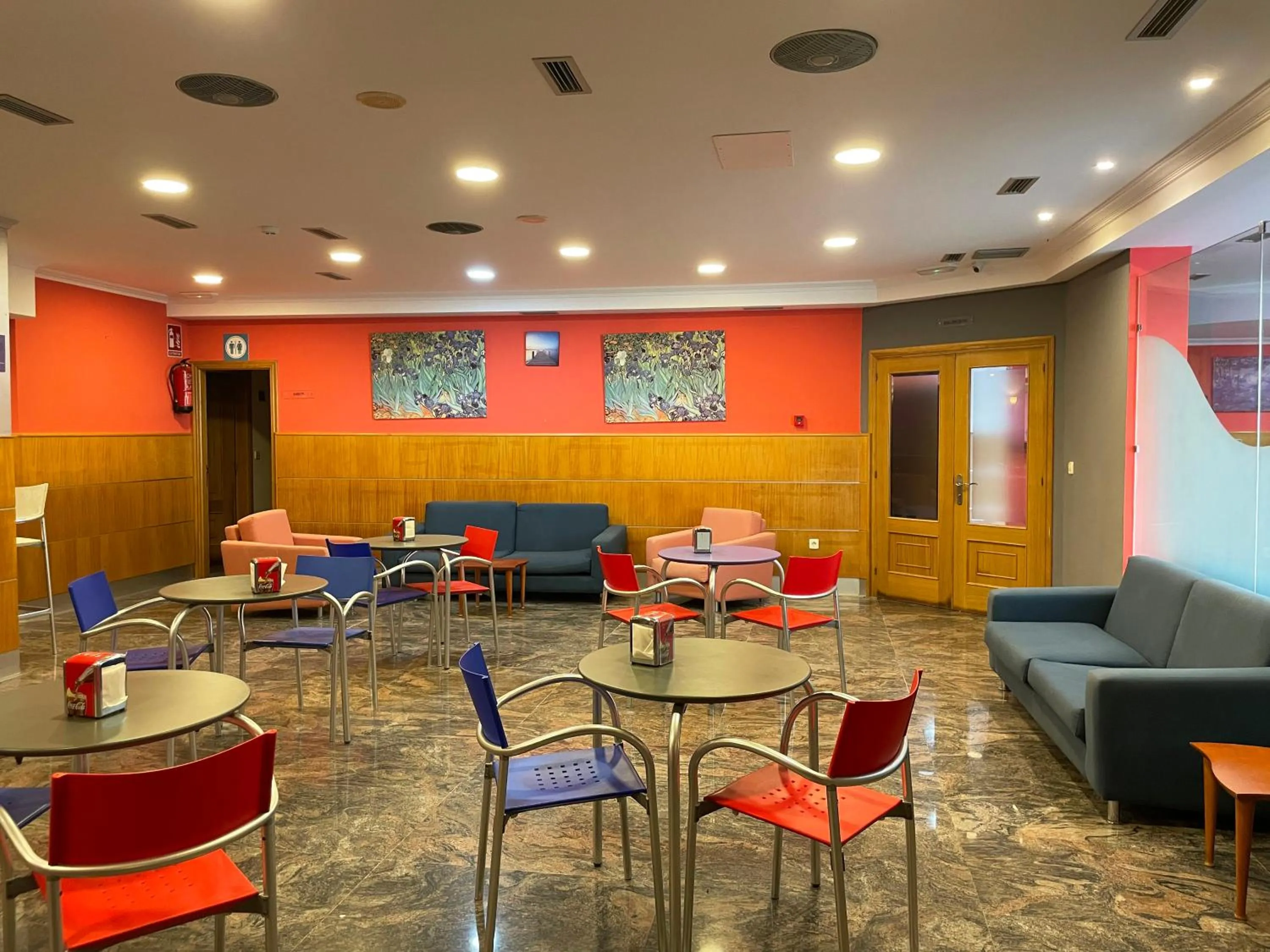 Restaurant/places to eat in Hotel Acquamaris 3000