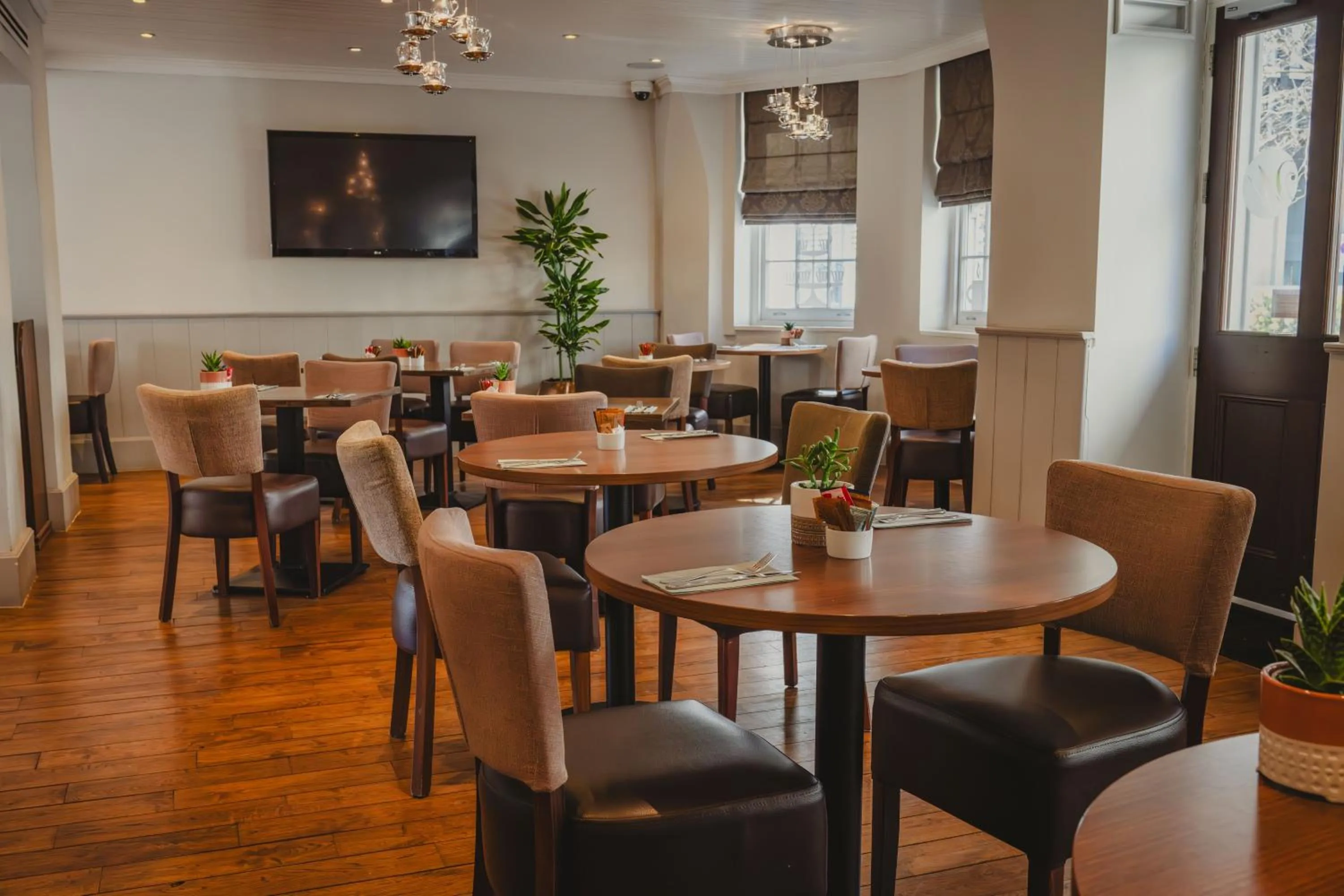Restaurant/places to eat in The Westbridge Hotel Stratford