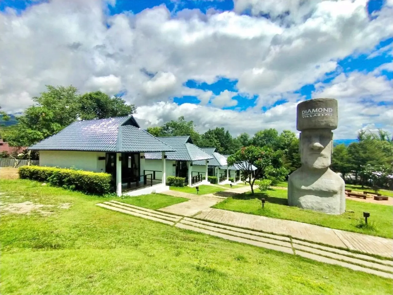 Mountain view in Diamond Village Pai