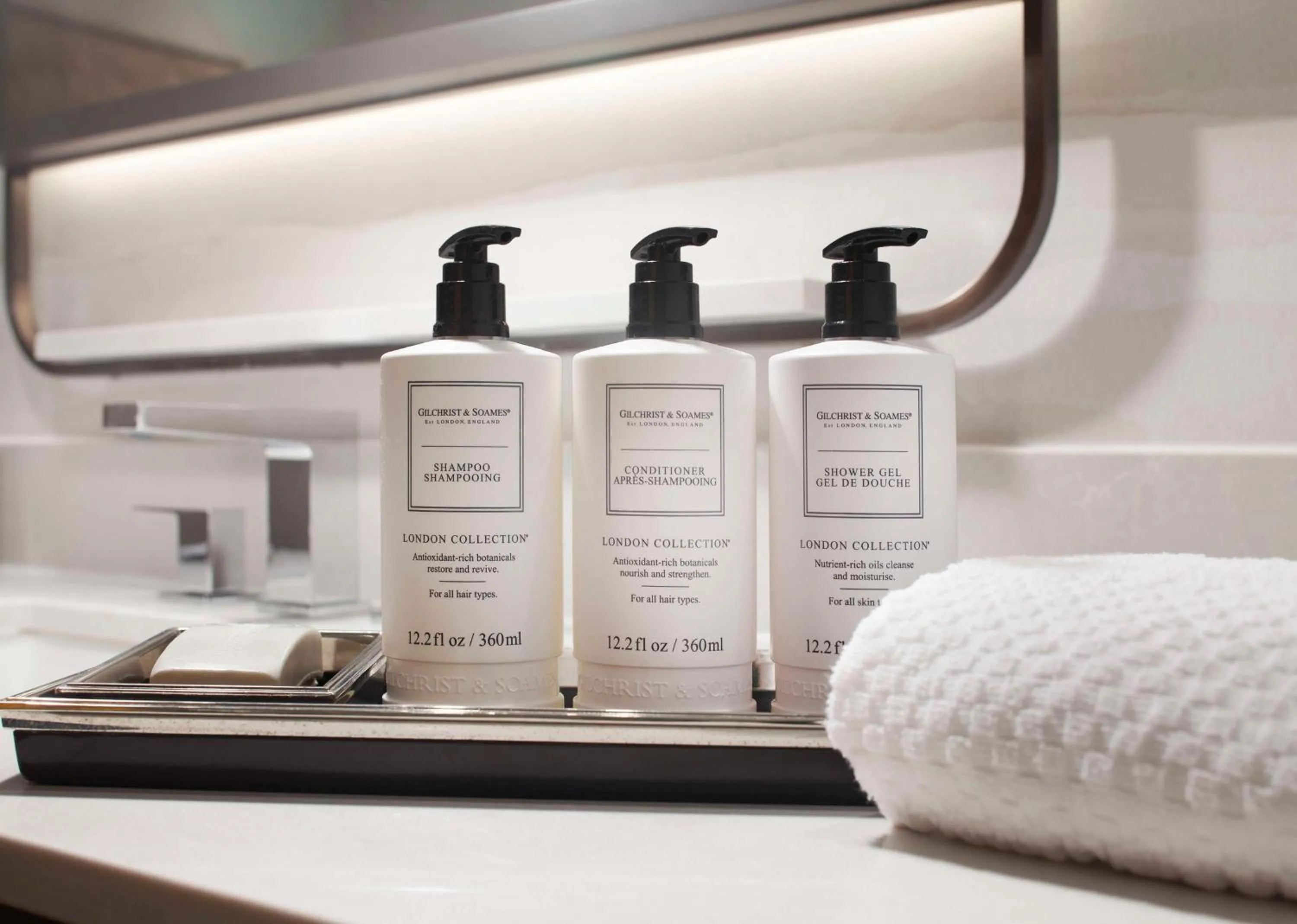 Bathroom in Hilton Anatole