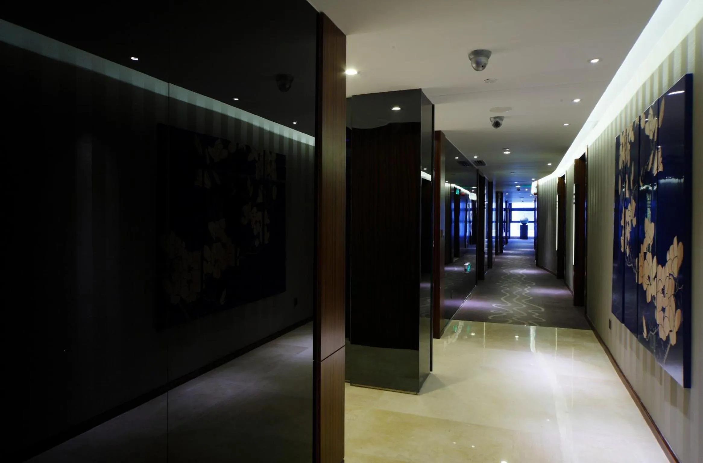 Area and facilities in DW Hotel