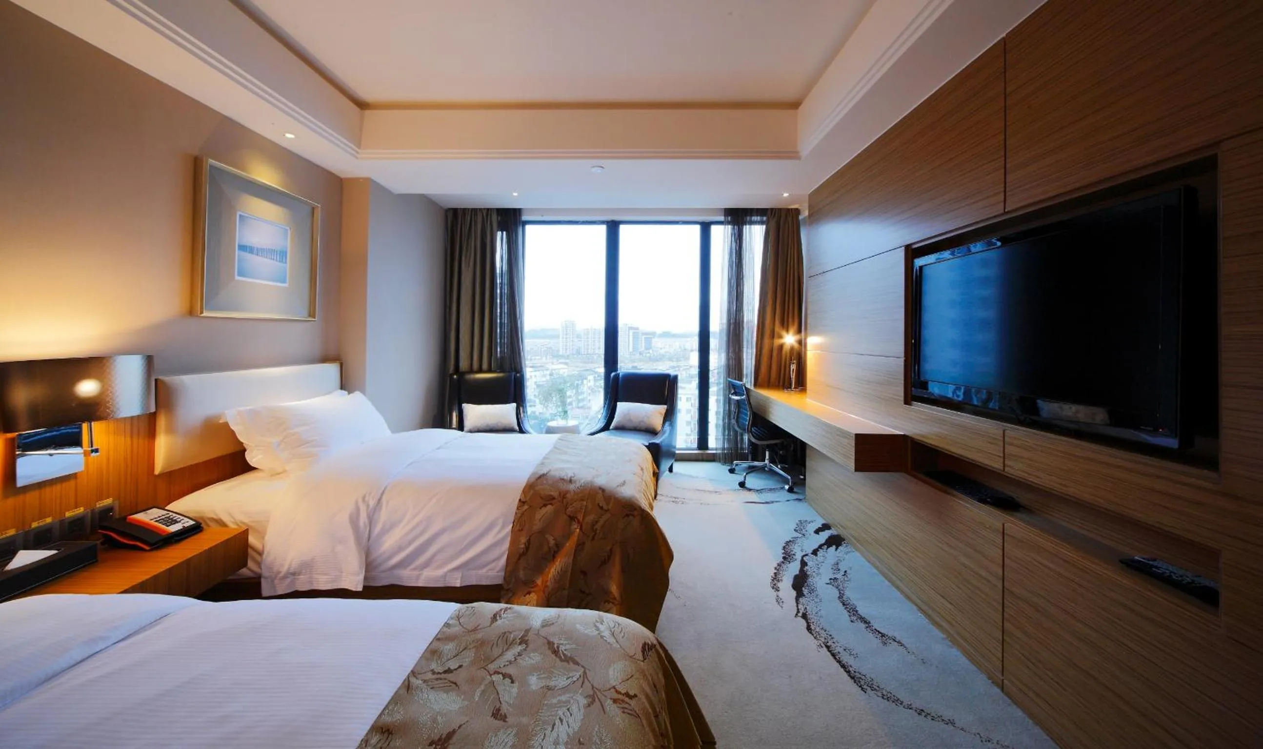 Bedroom, Bed in DW Hotel