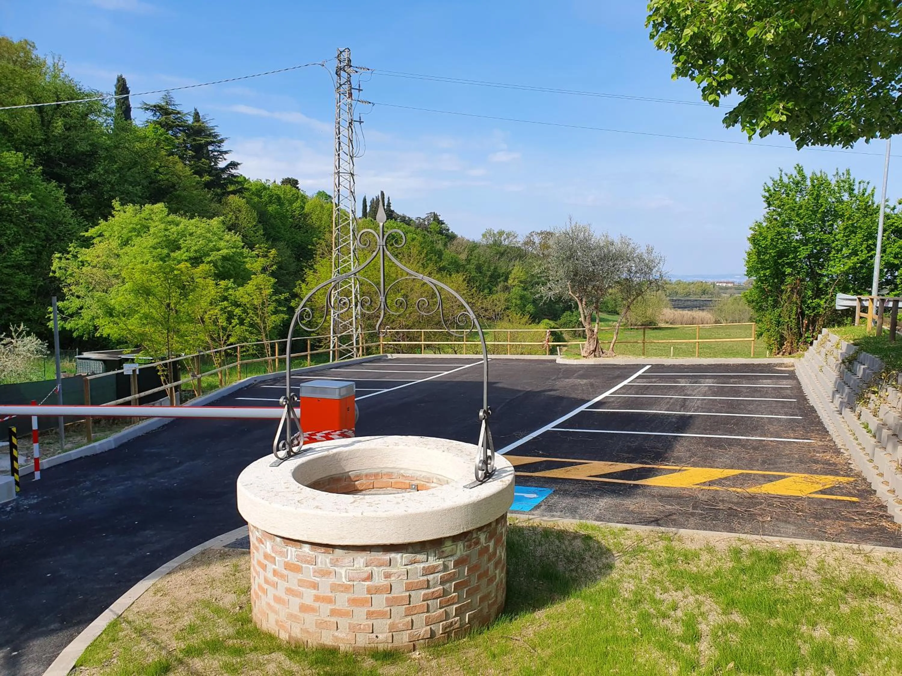 Parking in B&B 7 Vizi