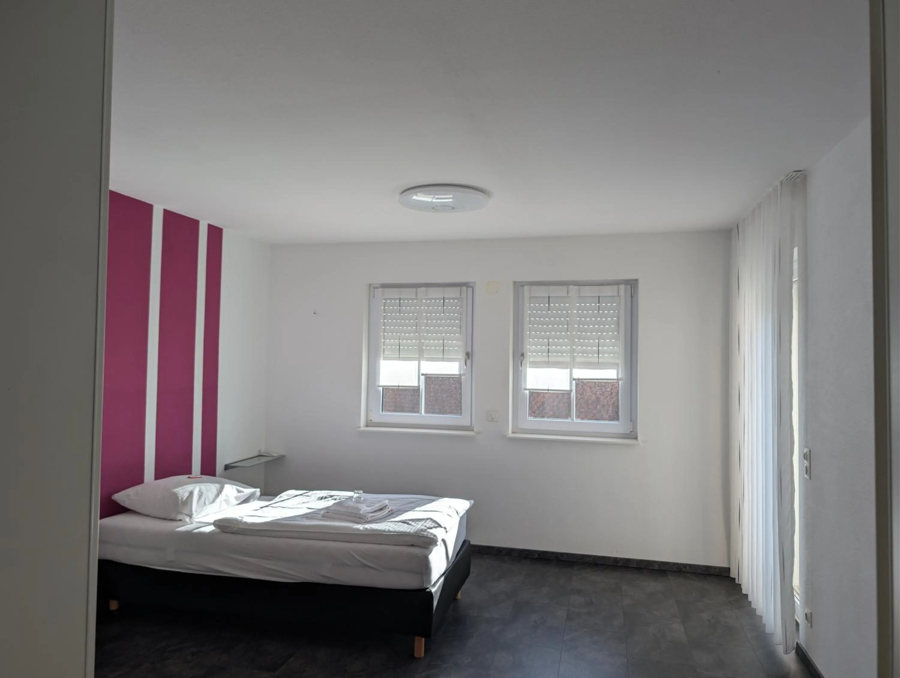 Bedroom, Bed in Landhaus Hotel Müller