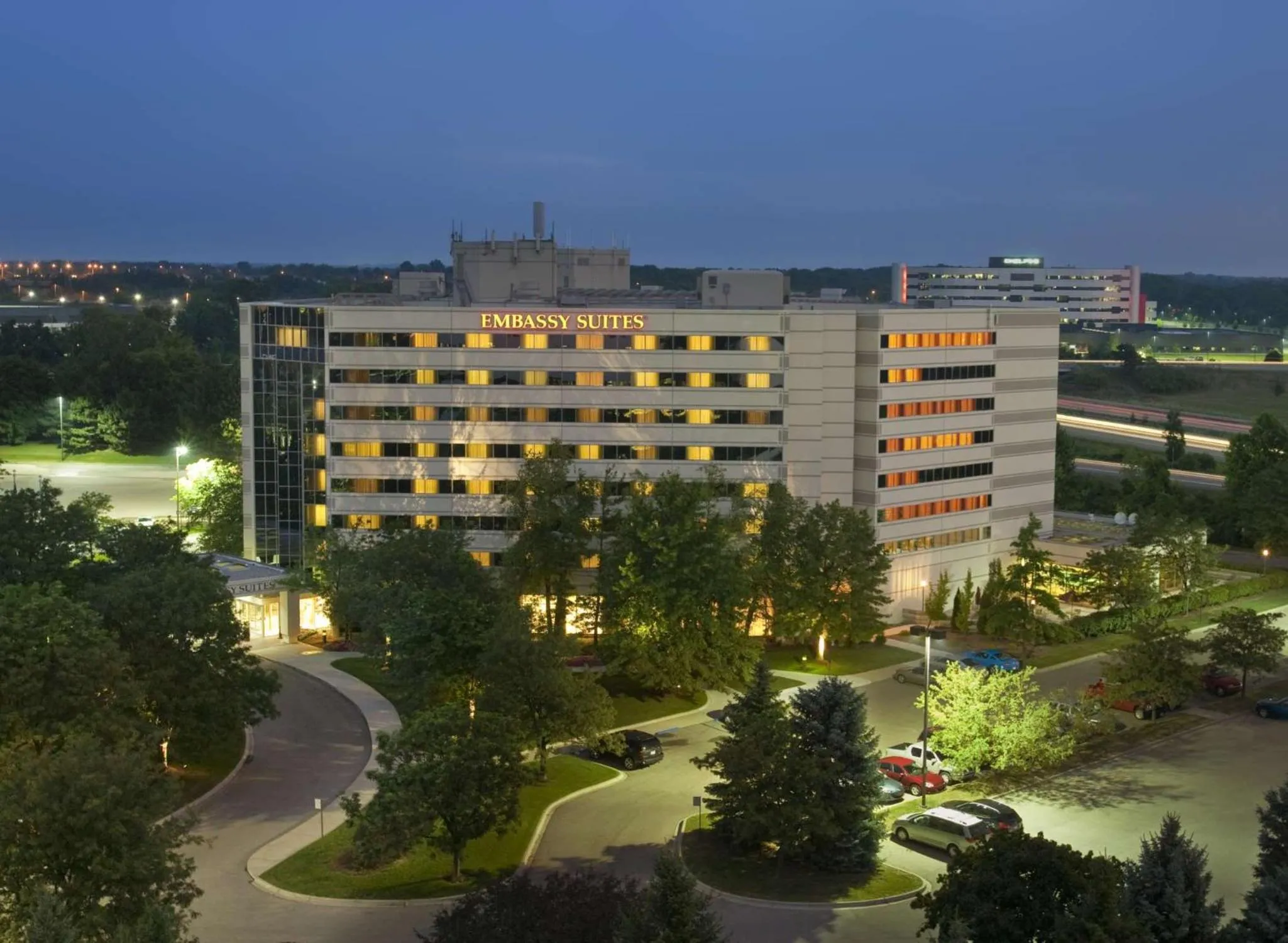 Property building in Embassy Suites by Hilton Detroit Troy Auburn Hills