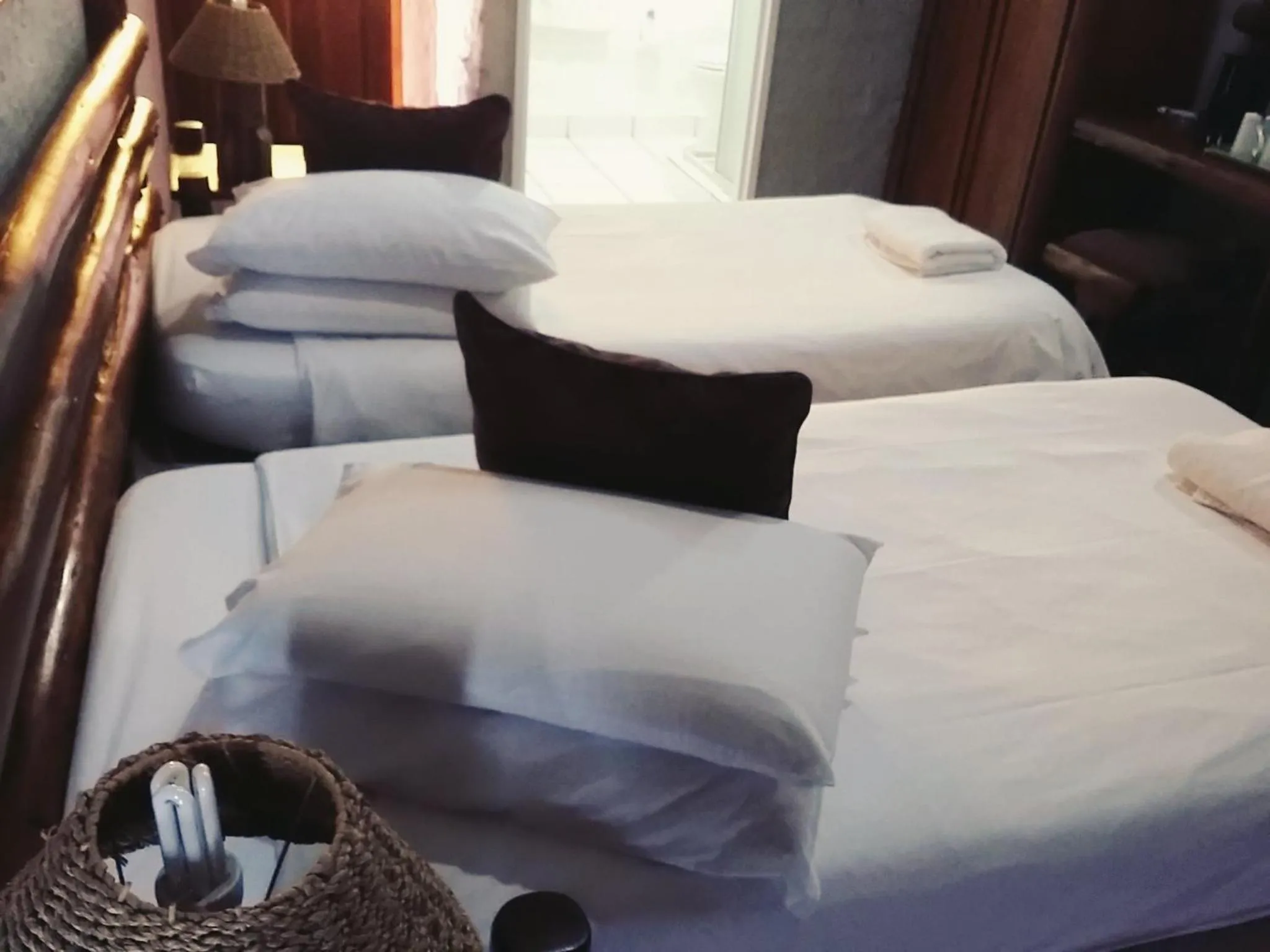 Bedroom, Bed in Bains Lodge - Sustainable Electricity