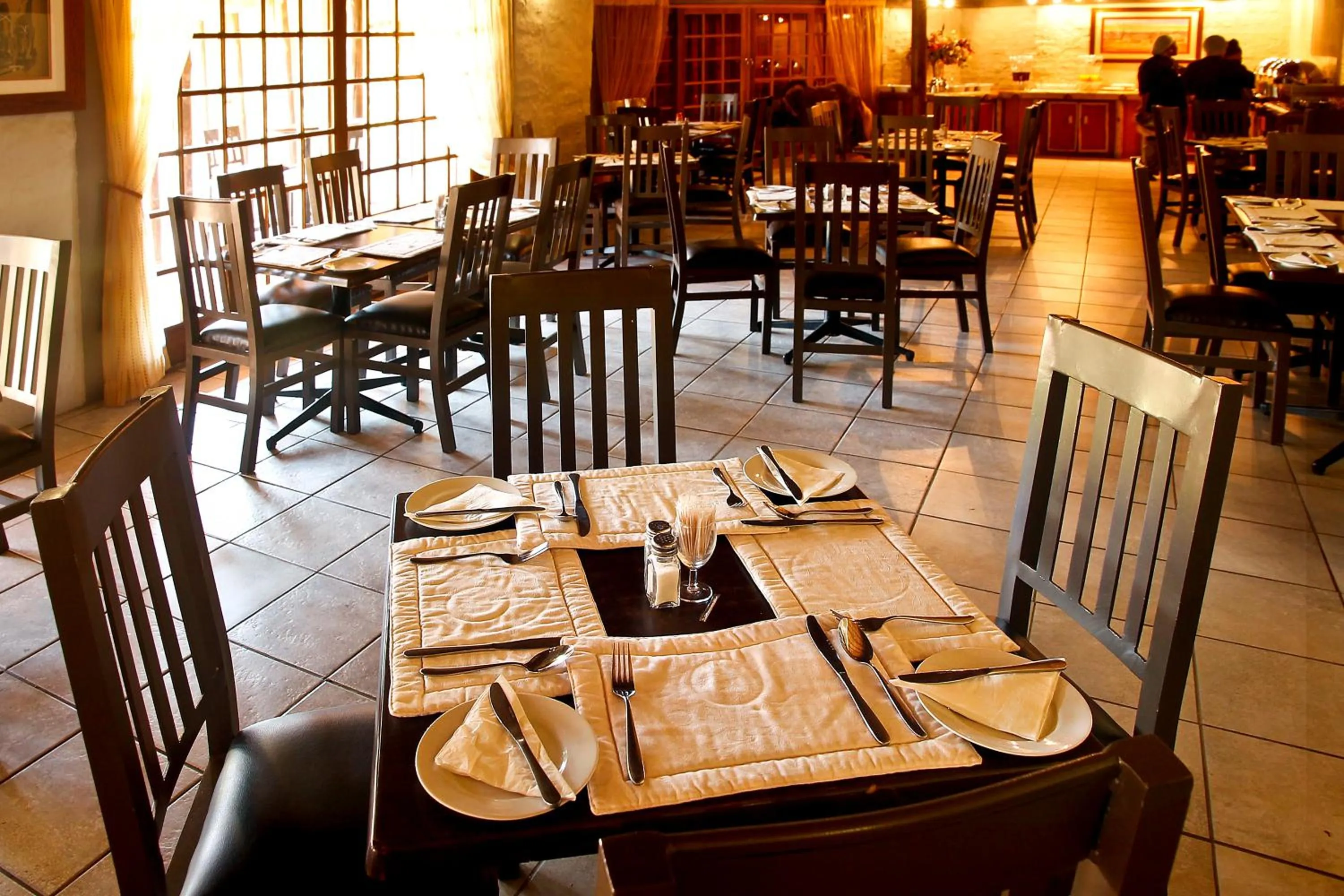 Restaurant/places to eat in Bains Lodge - Sustainable Electricity