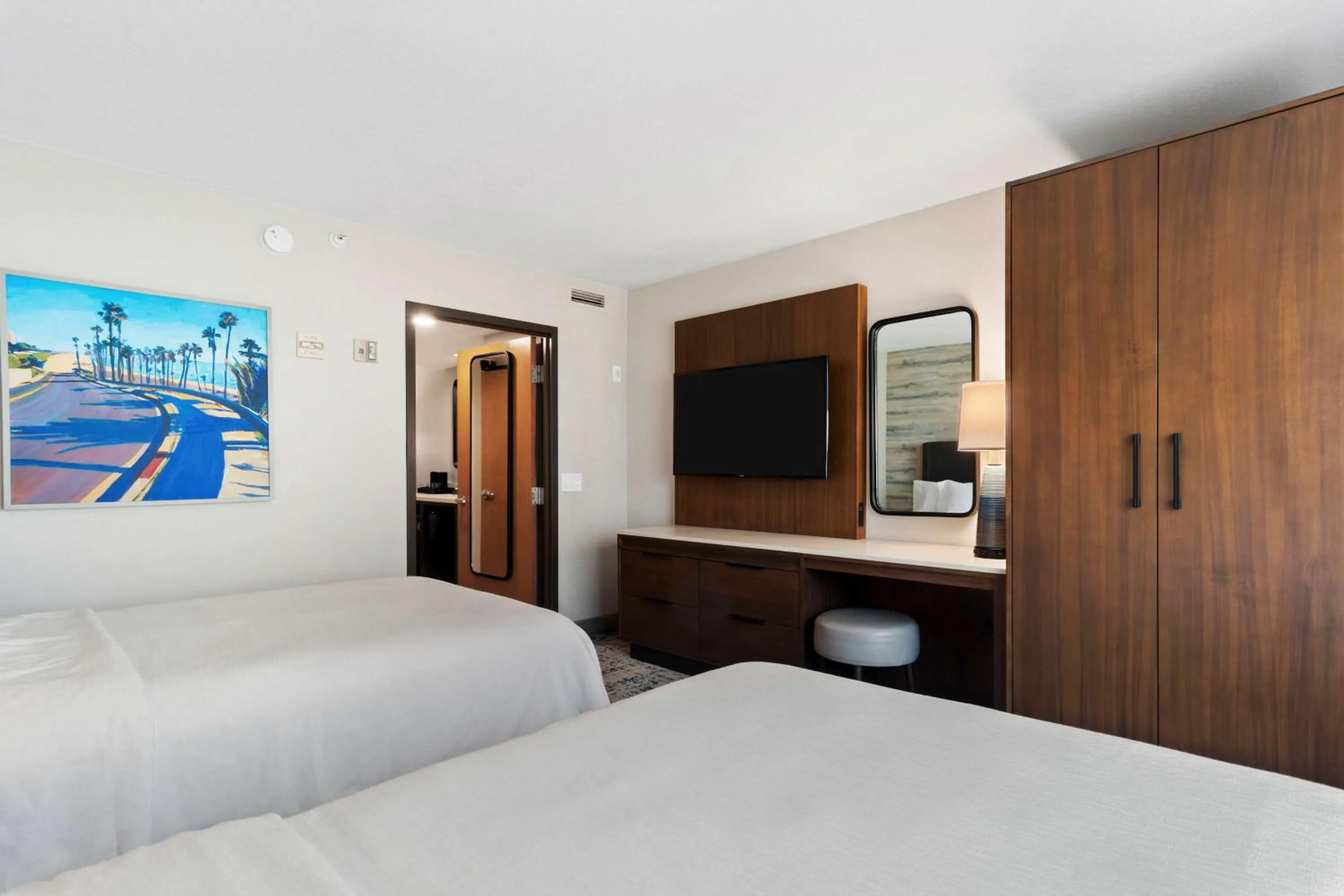 Bedroom, Bed in Embassy Suites by Hilton Anaheim South