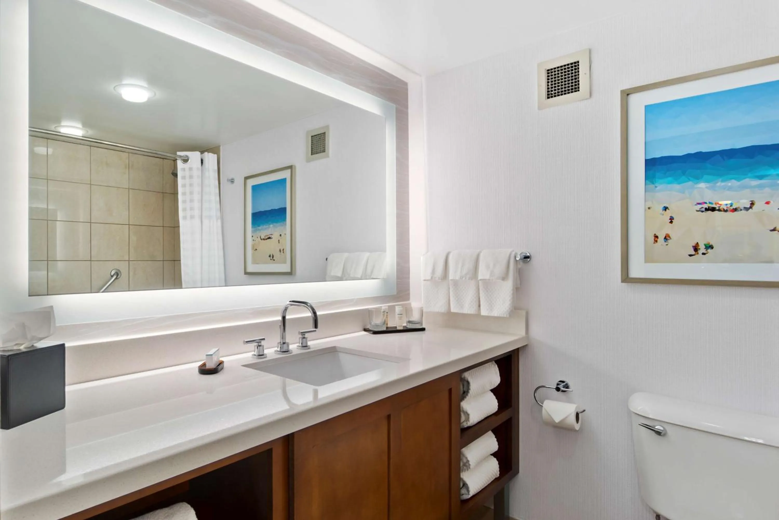 Bathroom in Embassy Suites by Hilton Anaheim South