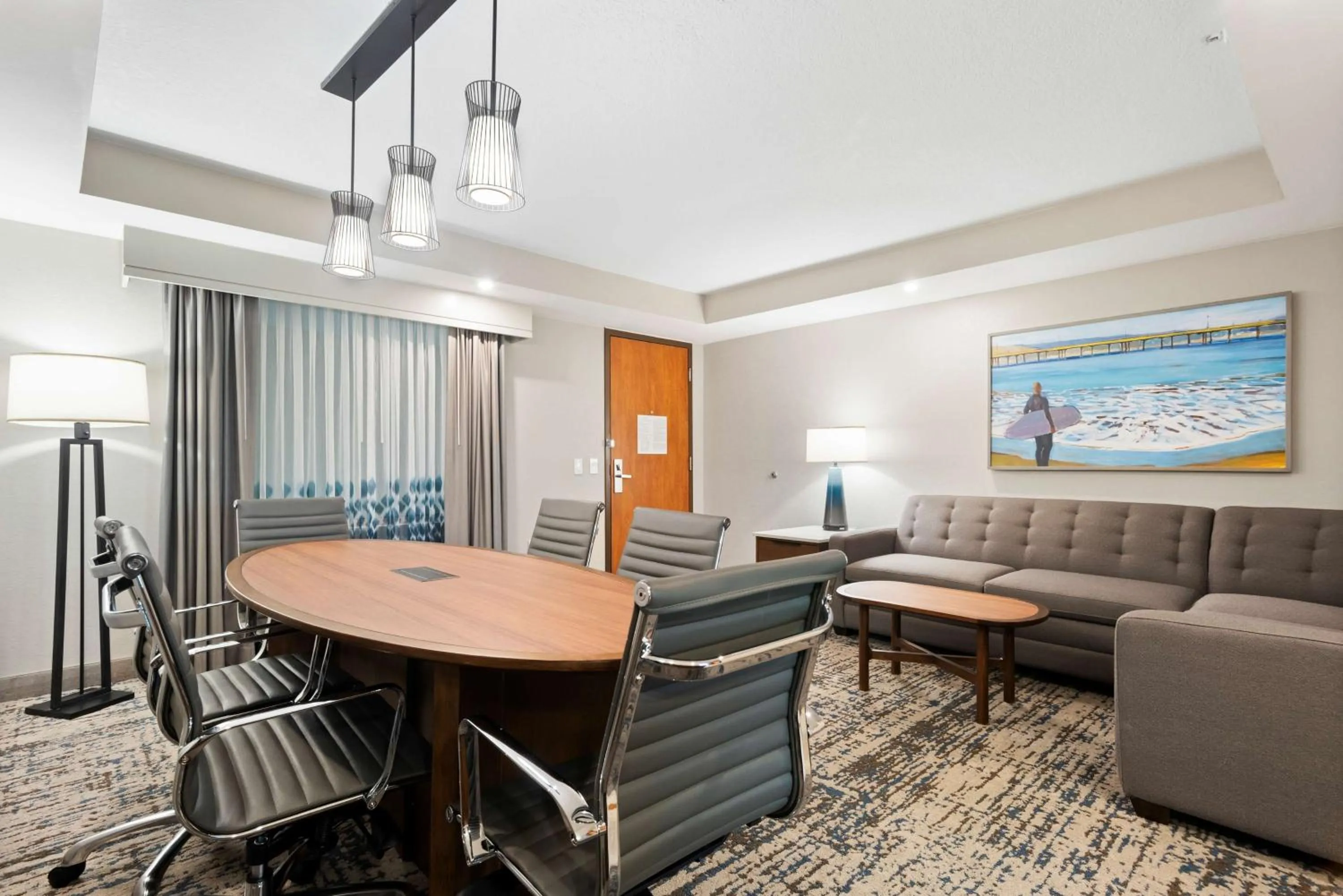 Bedroom in Embassy Suites by Hilton Anaheim South