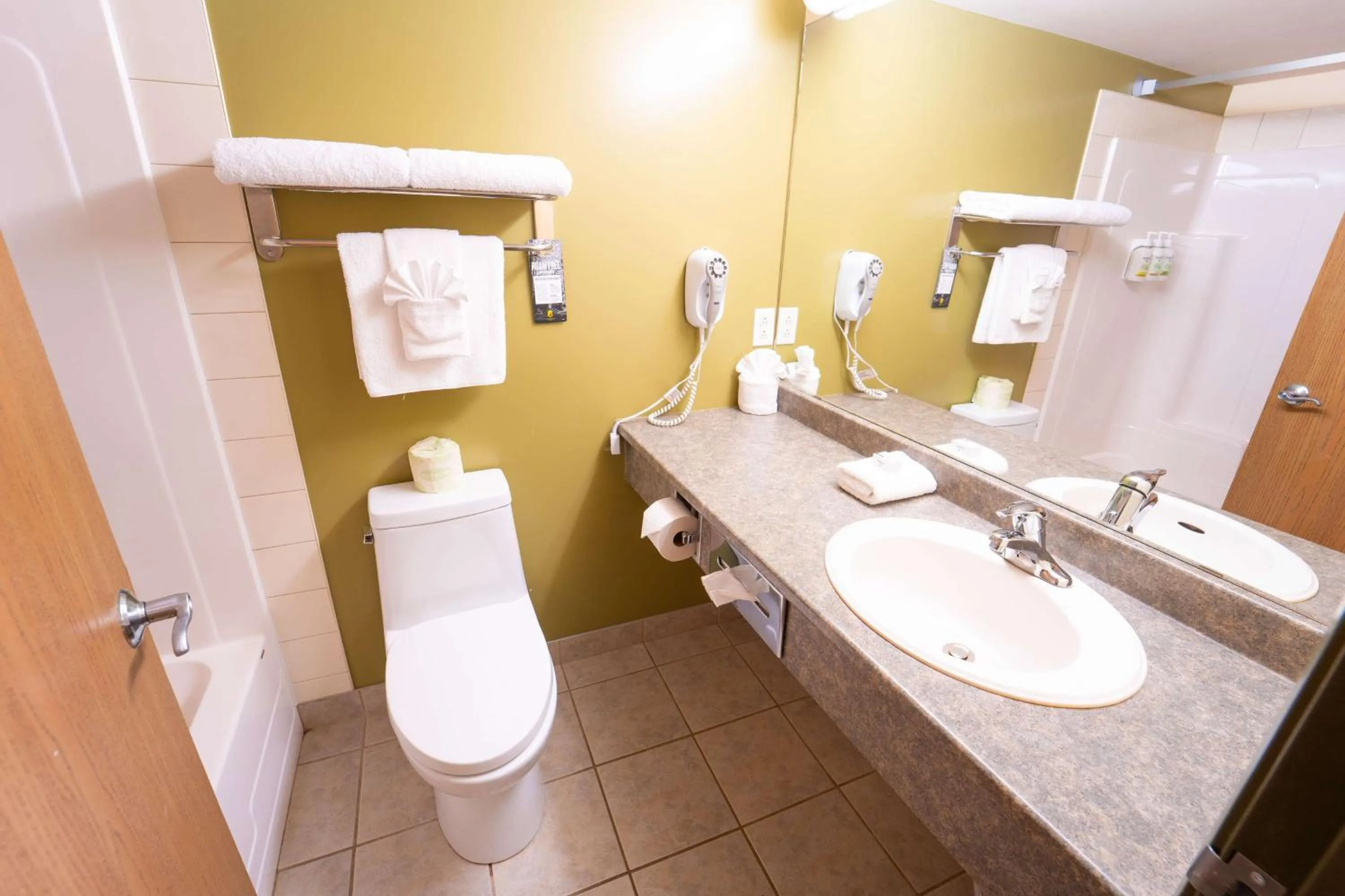 TV and multimedia in Super 8 by Wyndham Amherst NS