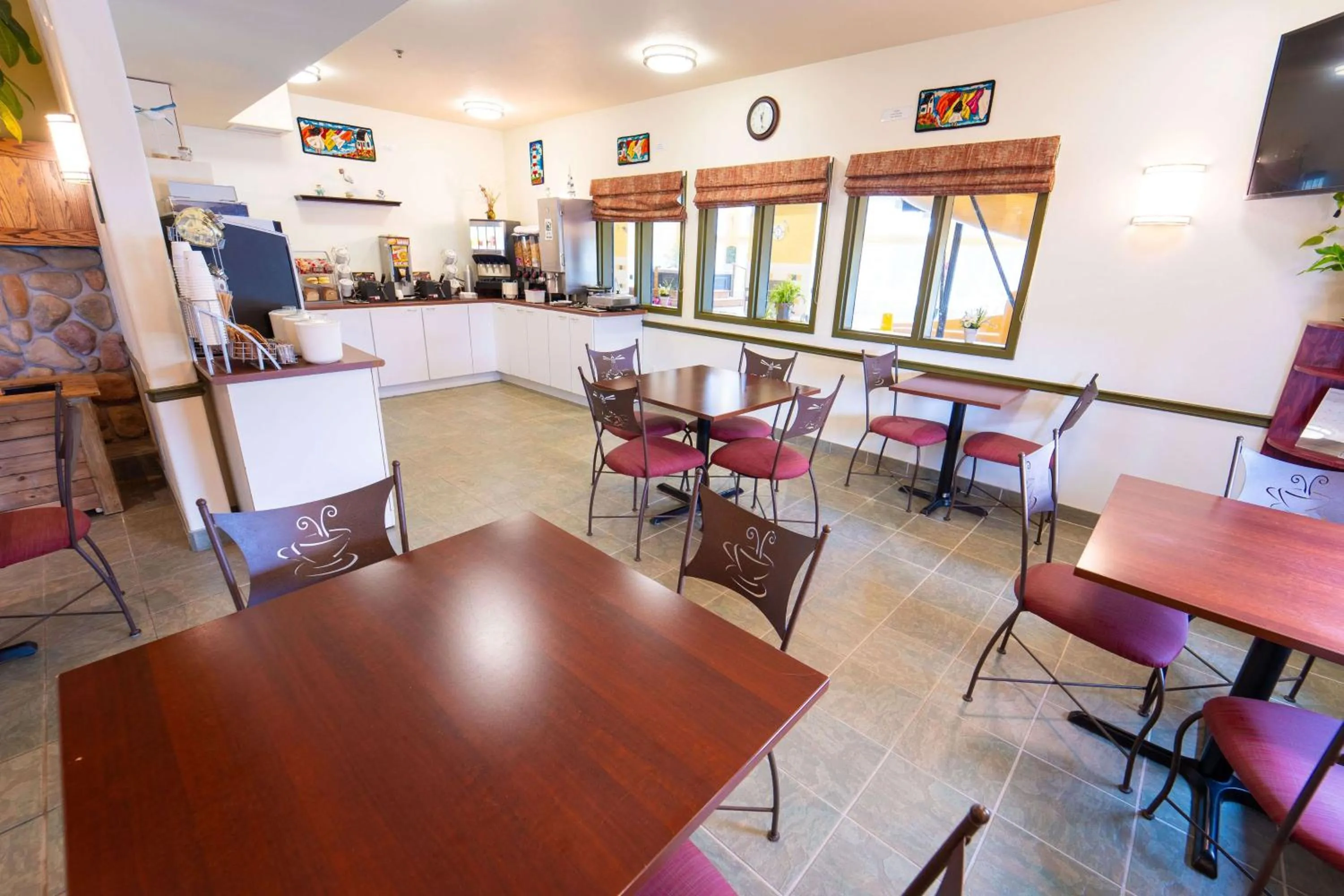 Breakfast in Super 8 by Wyndham Amherst NS