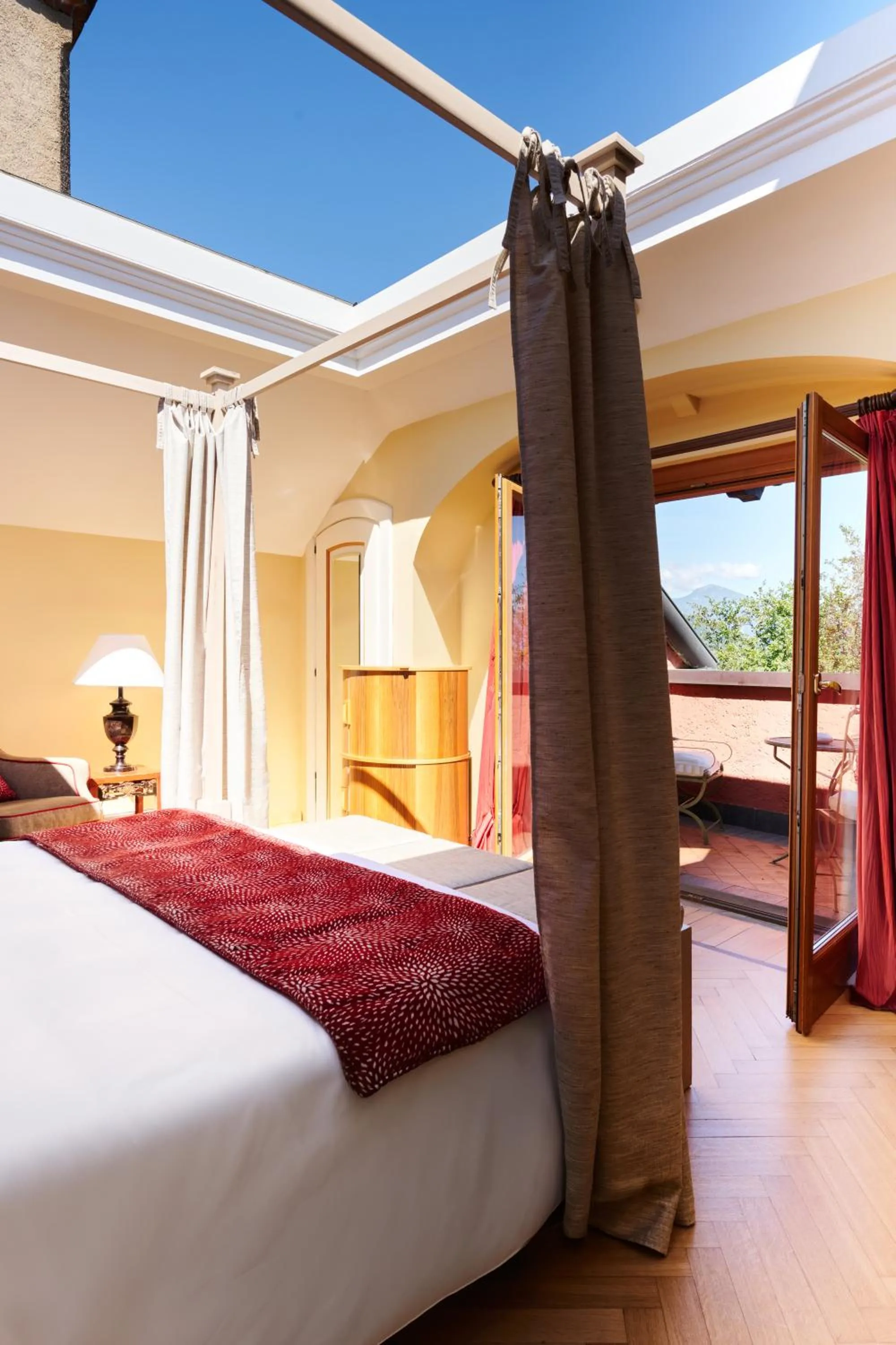 Bedroom in L'Albereta Relais & Chateaux