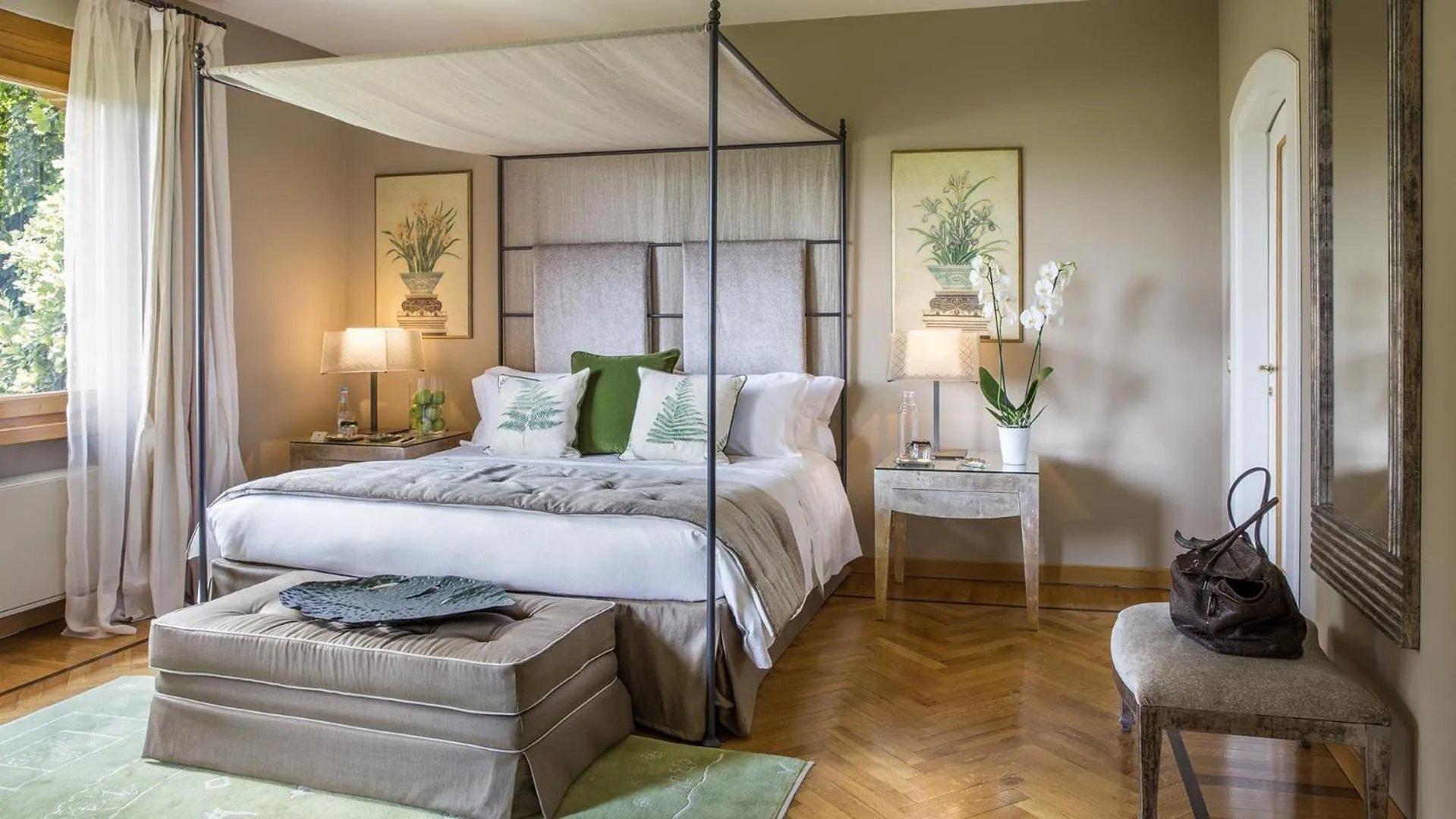 Bedroom in L'Albereta Relais & Chateaux