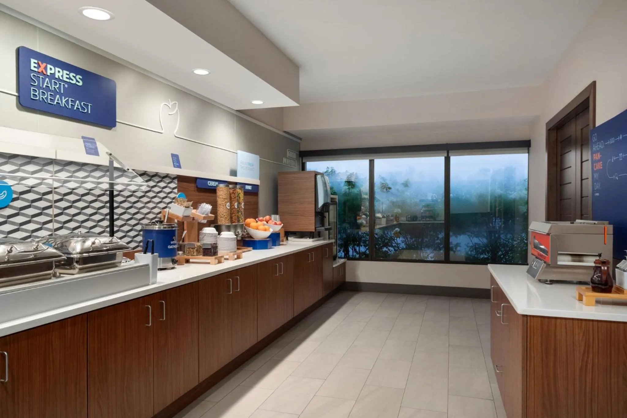 Breakfast in Holiday Inn Express Painted Post by IHG